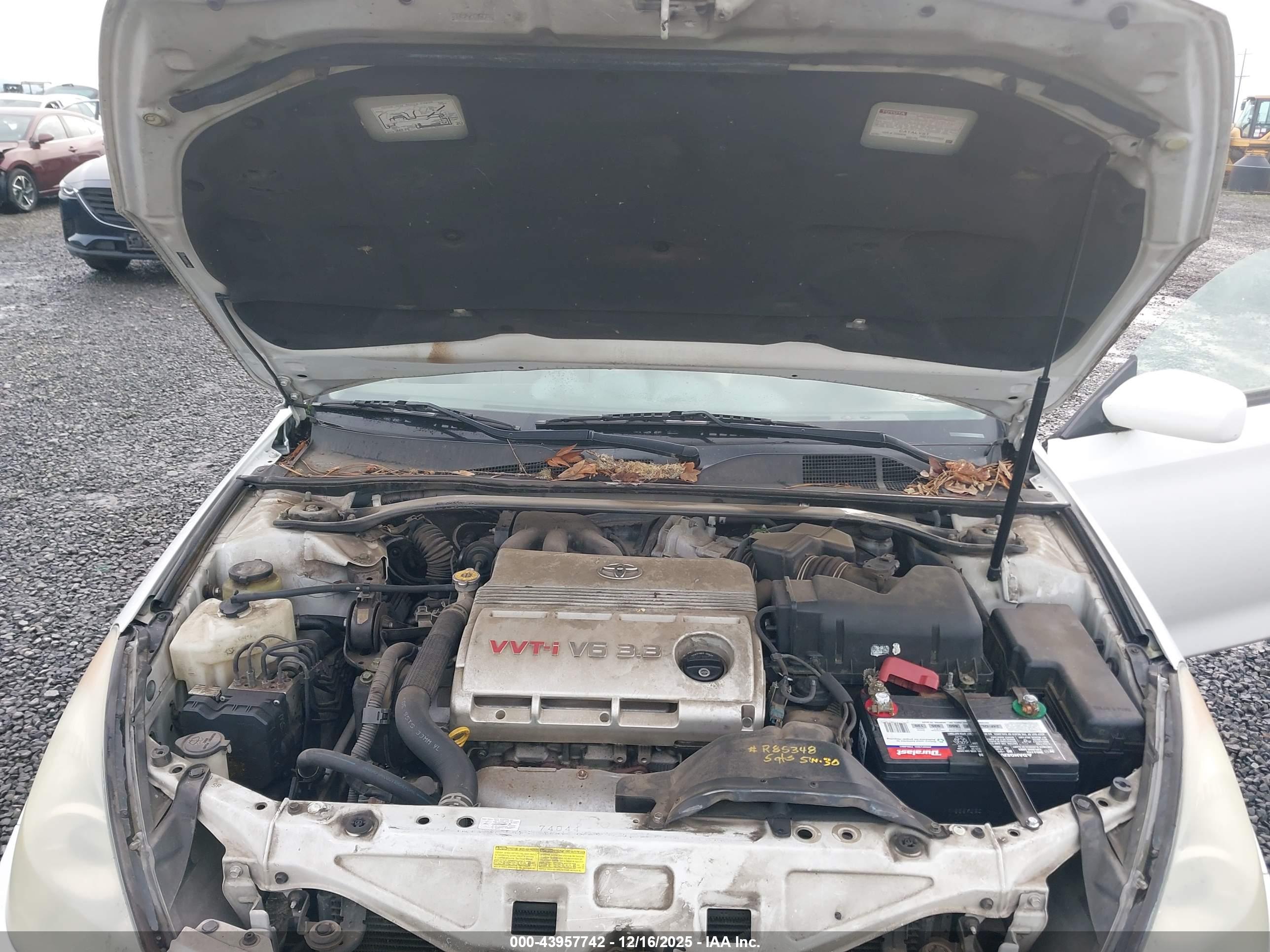 TOYOTA CAMRY image 10