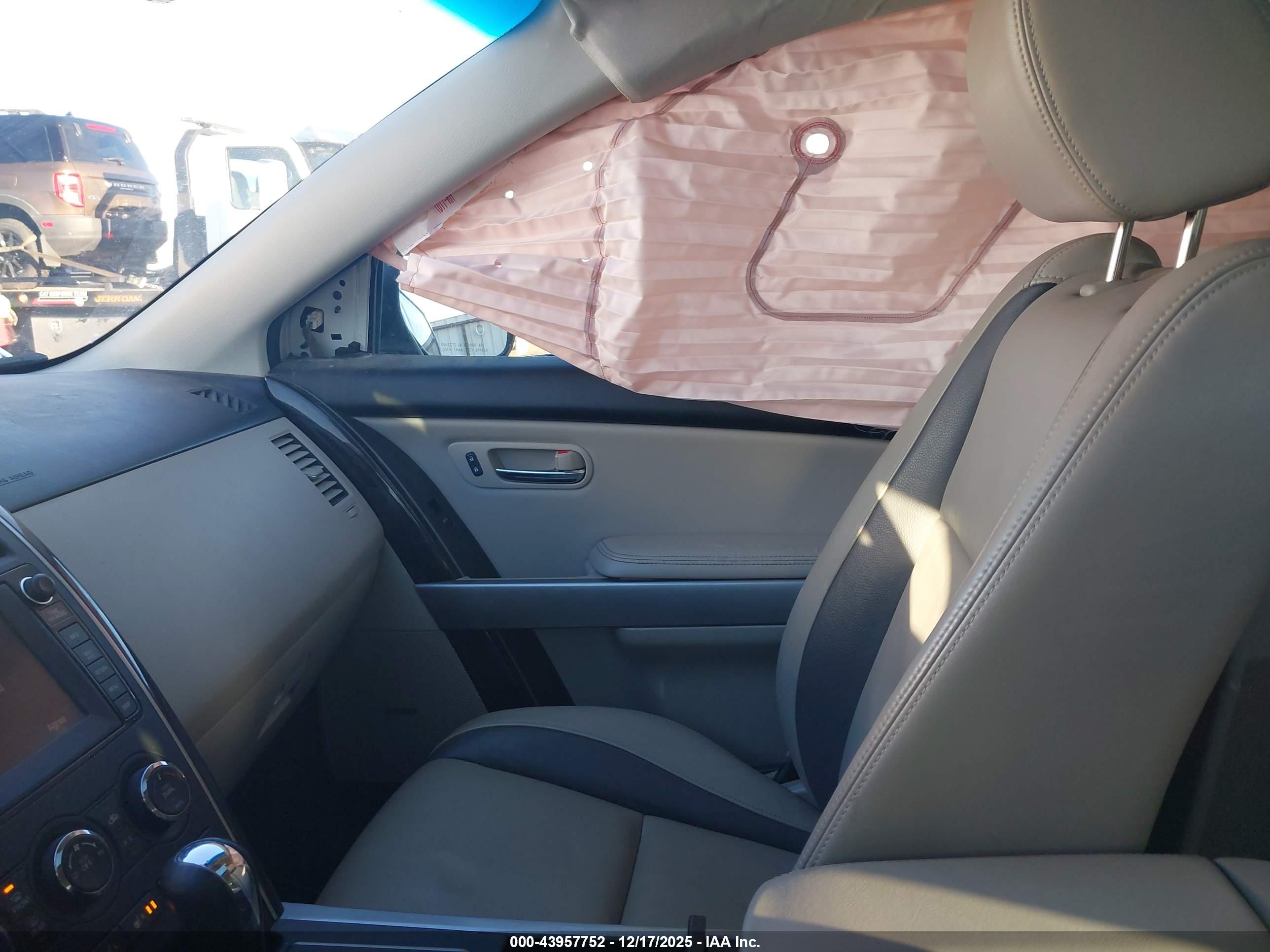 MAZDA CX-9 image 5