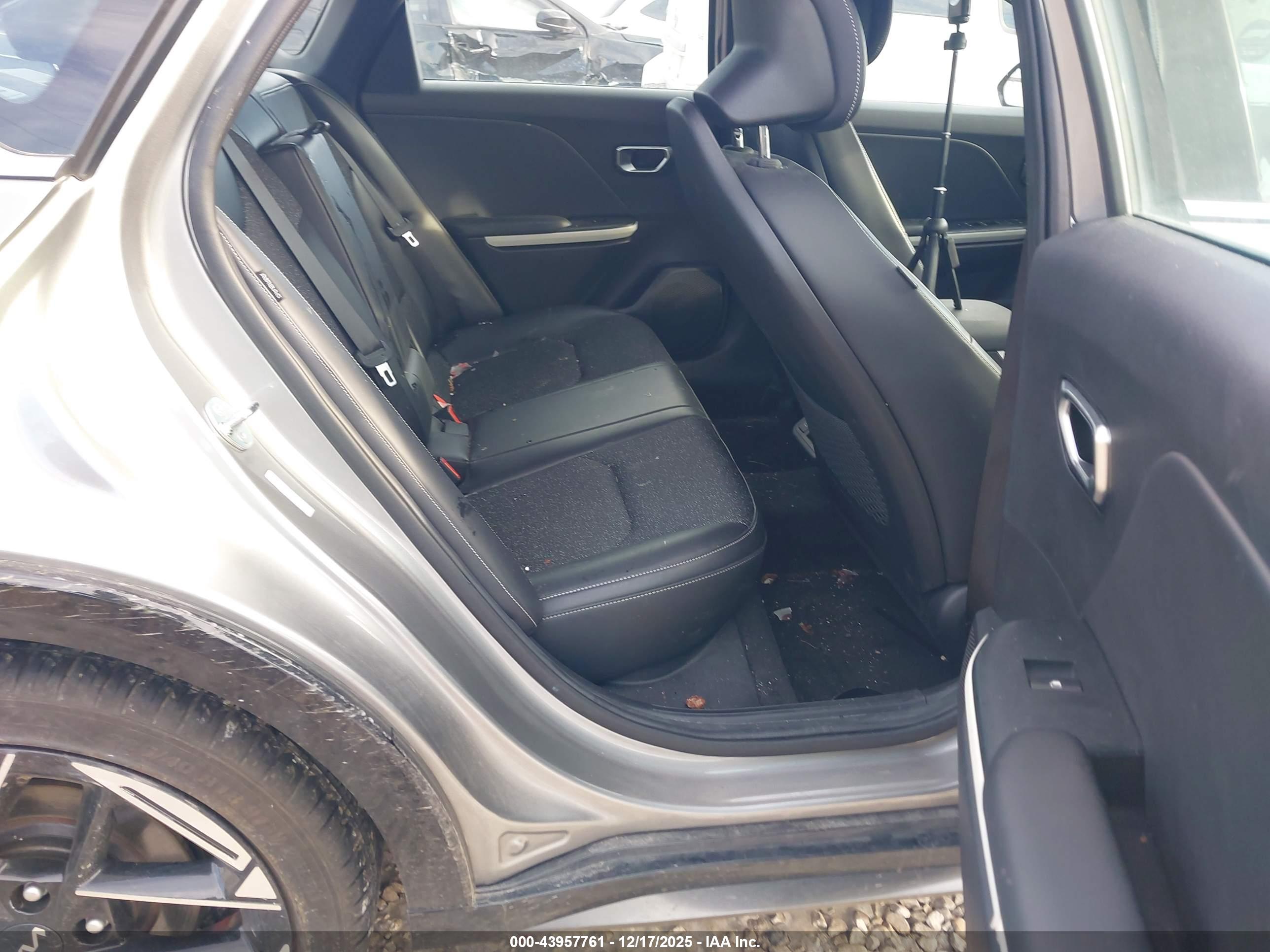 KIA K4 image 8