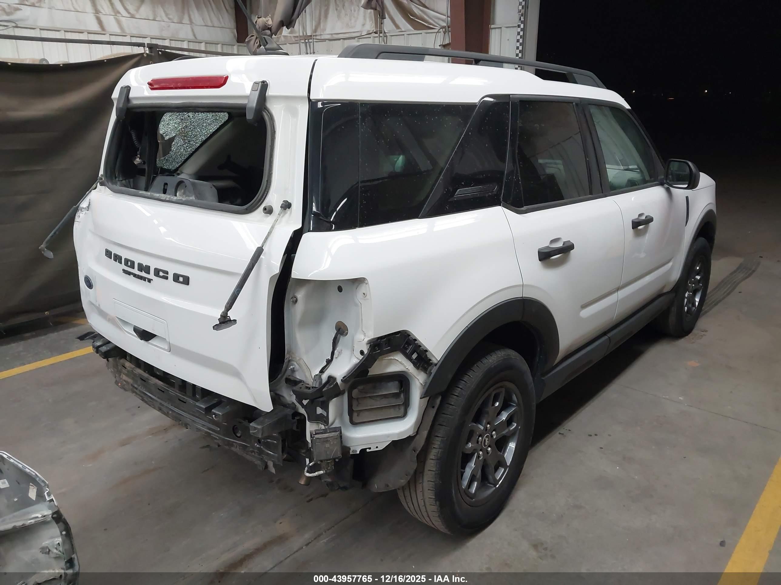 FORD BRONCO image 4