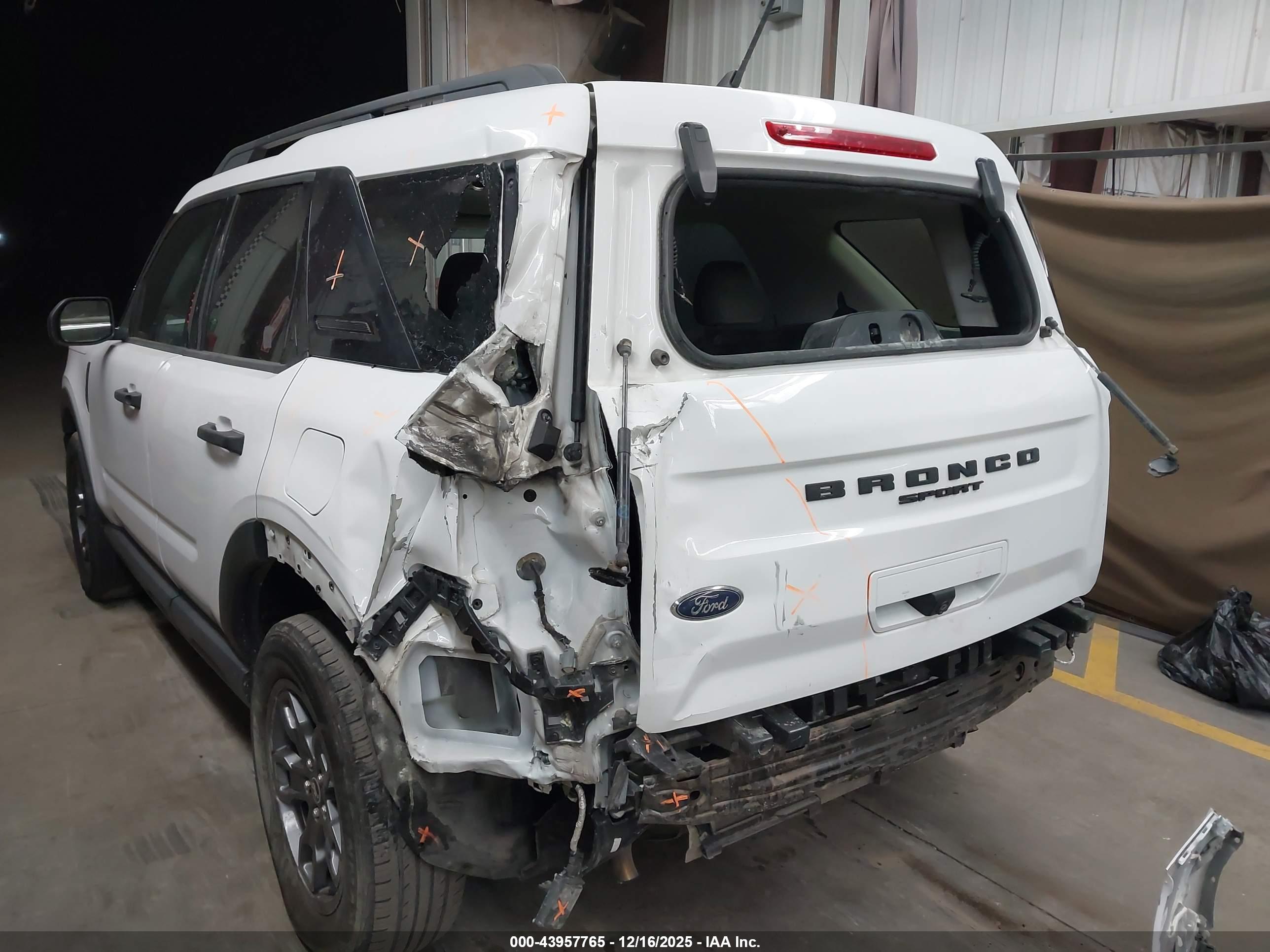 FORD BRONCO image 6