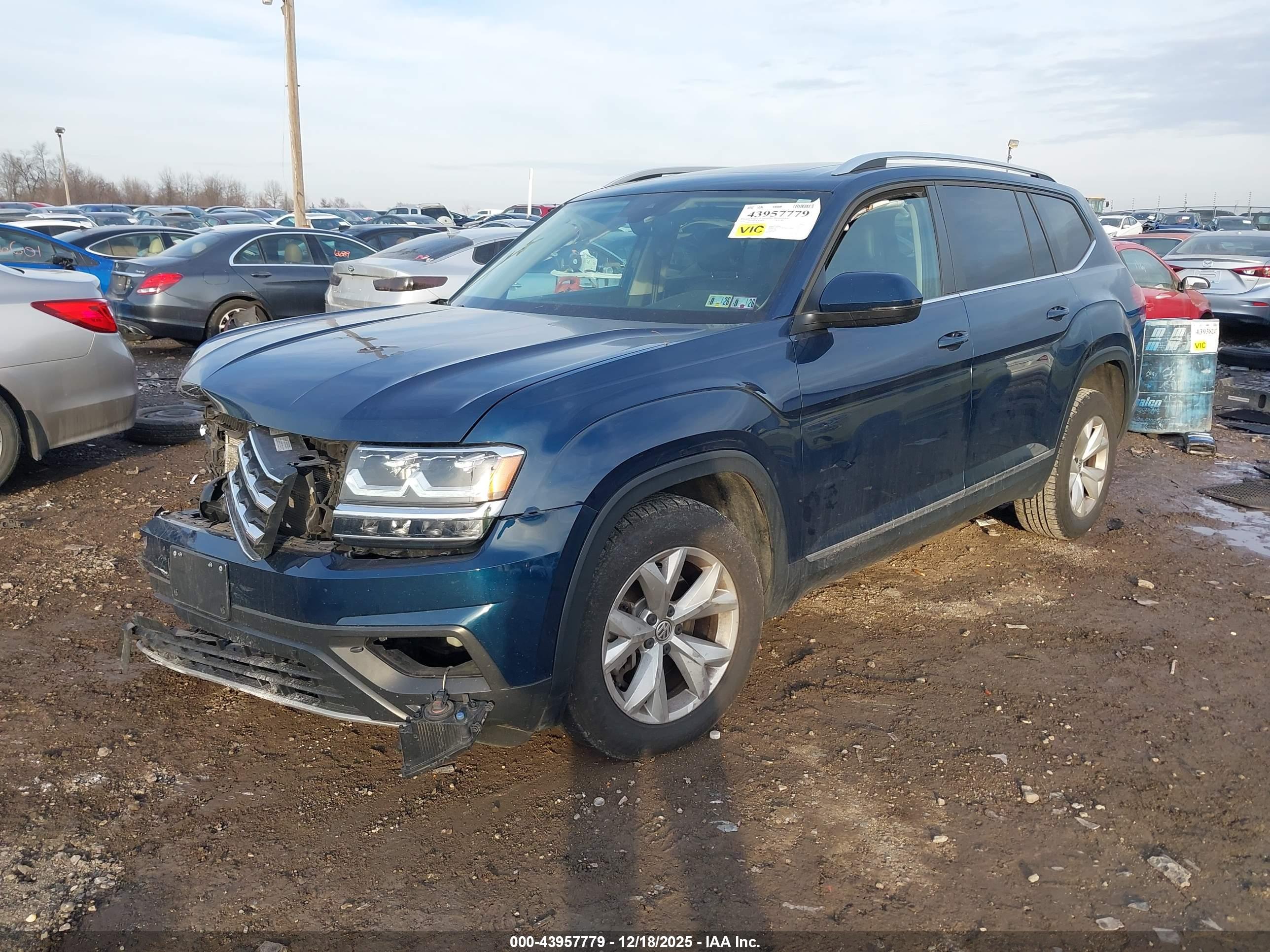 VOLKSWAGEN ATLAS image 2