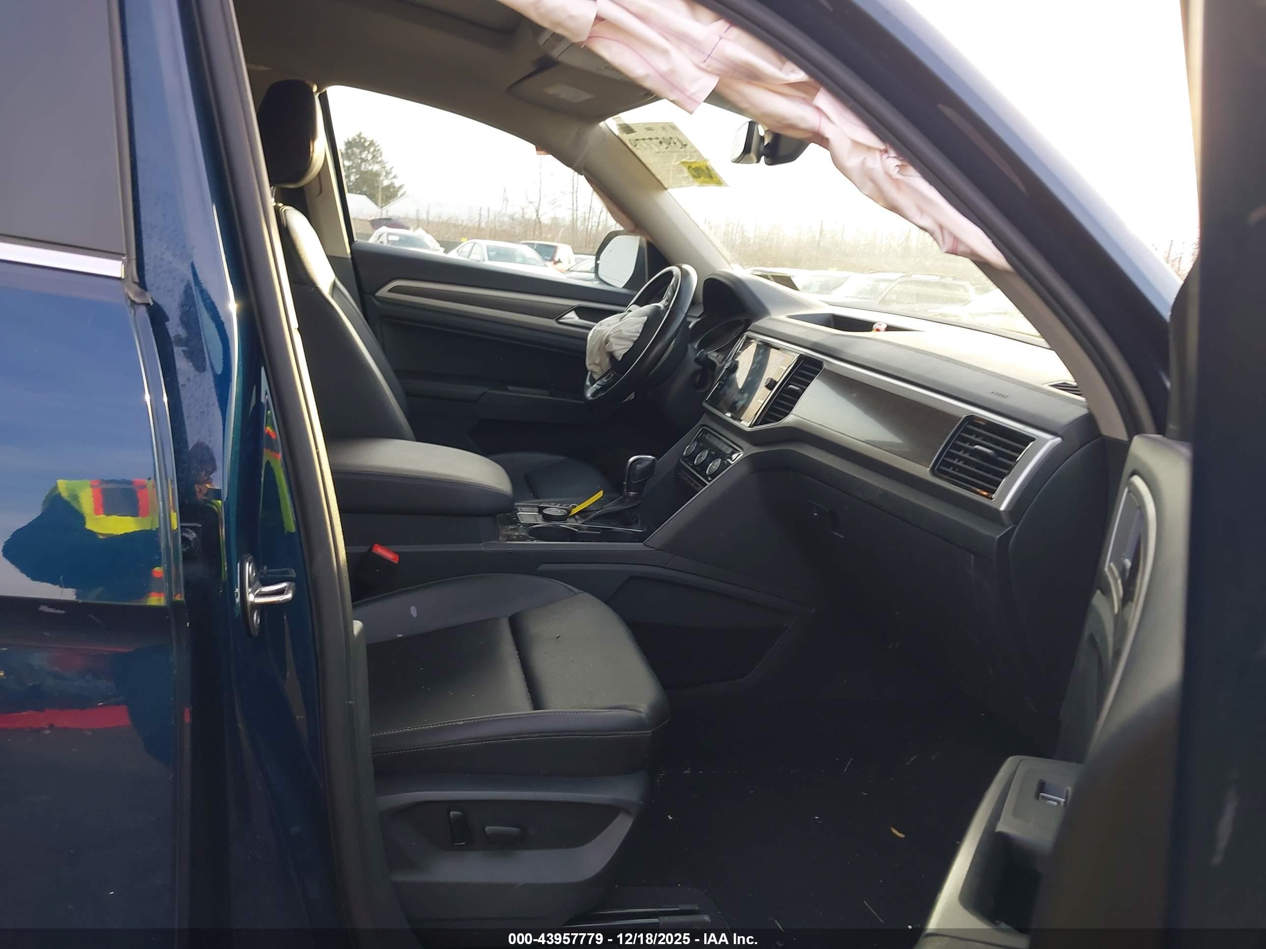 VOLKSWAGEN ATLAS image 5
