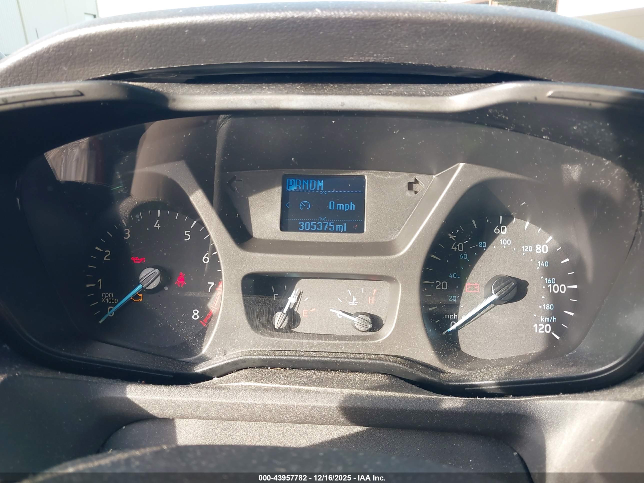 FORD TRANSIT-350 image 7