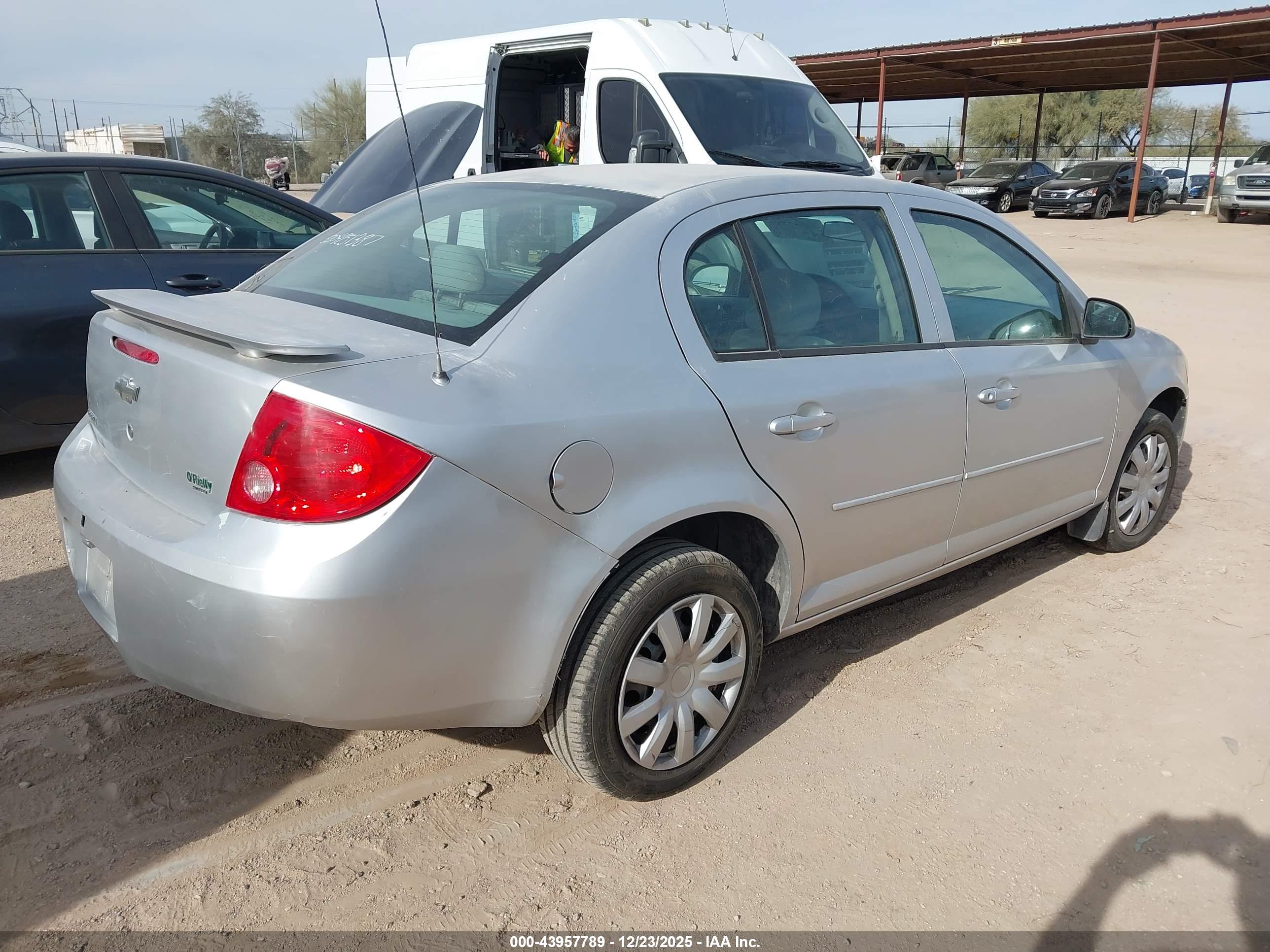 CHEVROLET COBALT image 4