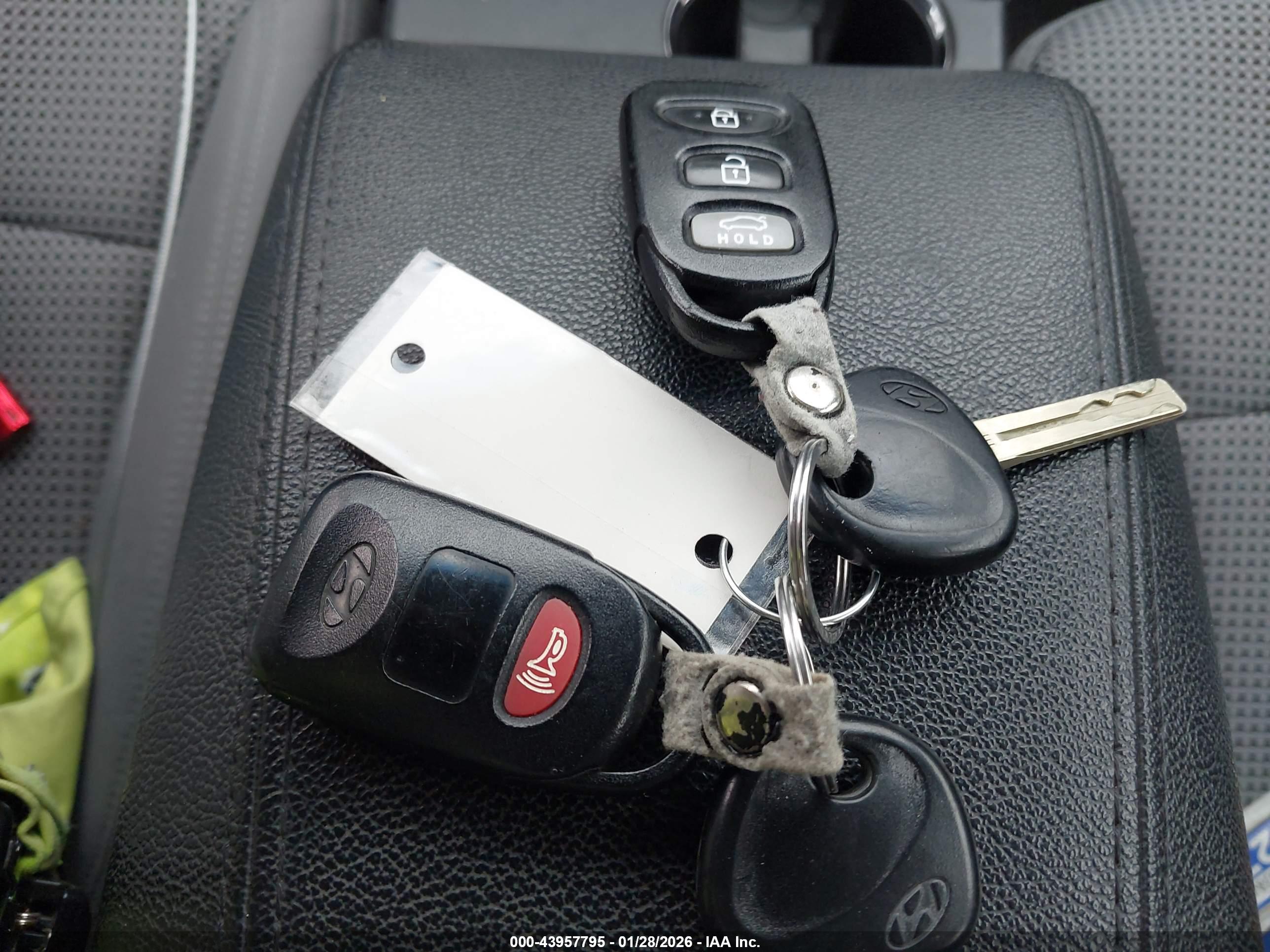 HYUNDAI SONATA image 11