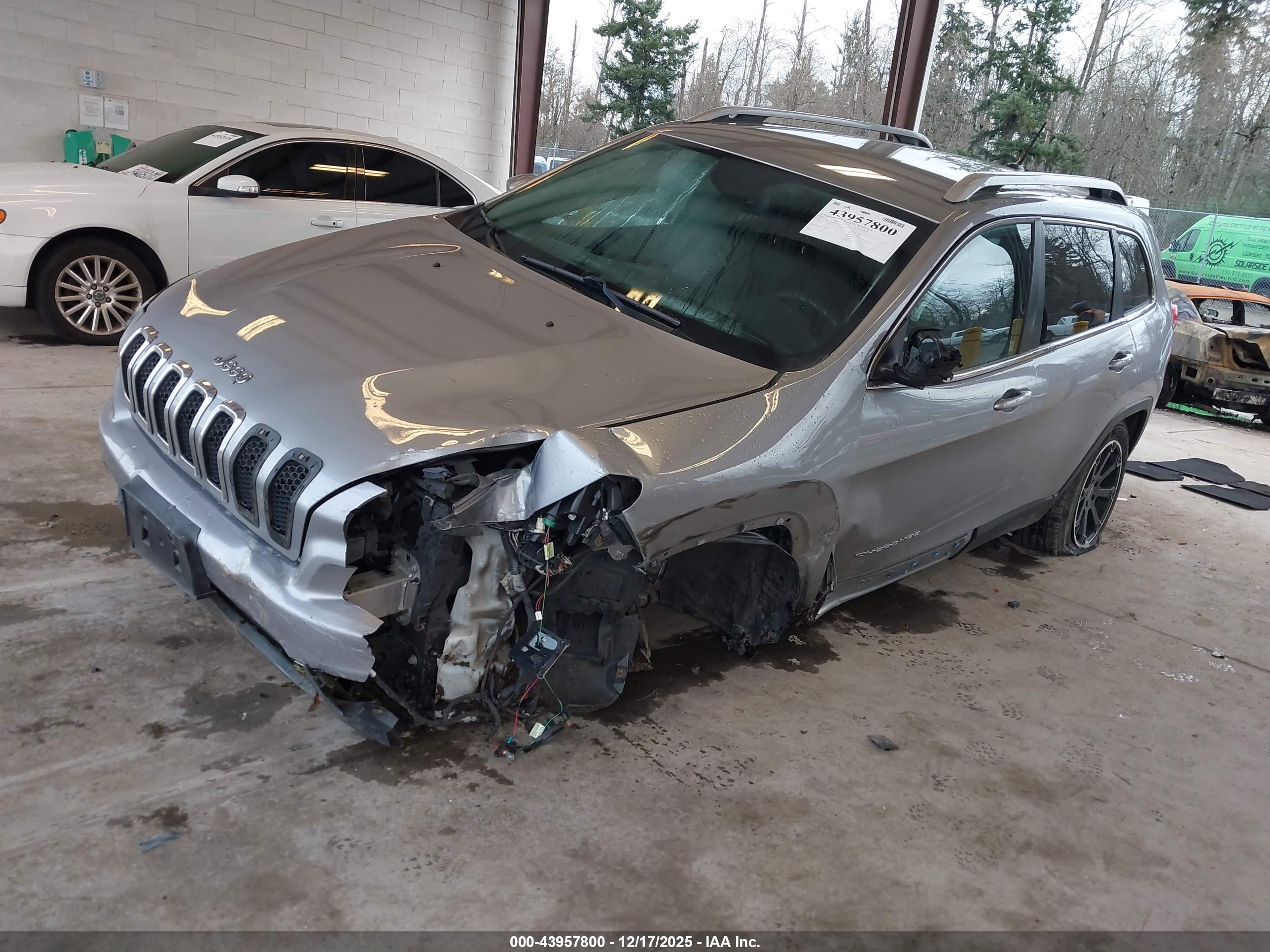 JEEP CHEROKEE image 2