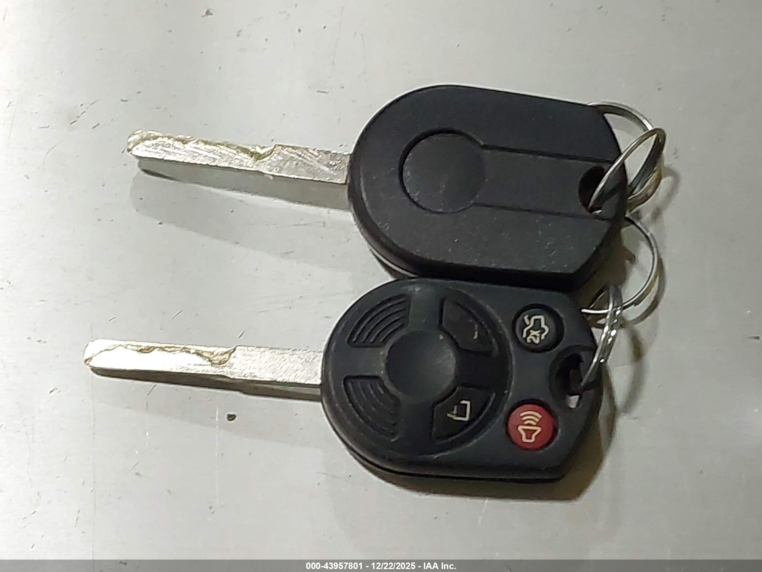 FORD ESCAPE image 11