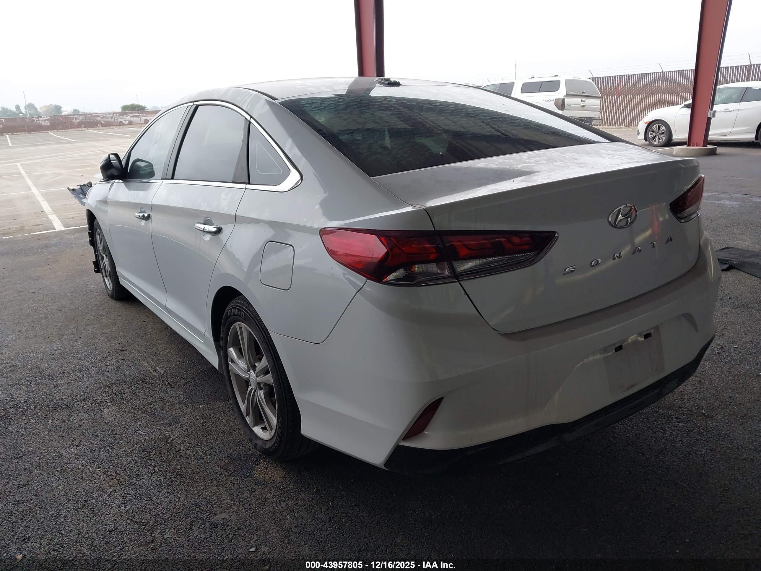 HYUNDAI SONATA image 3