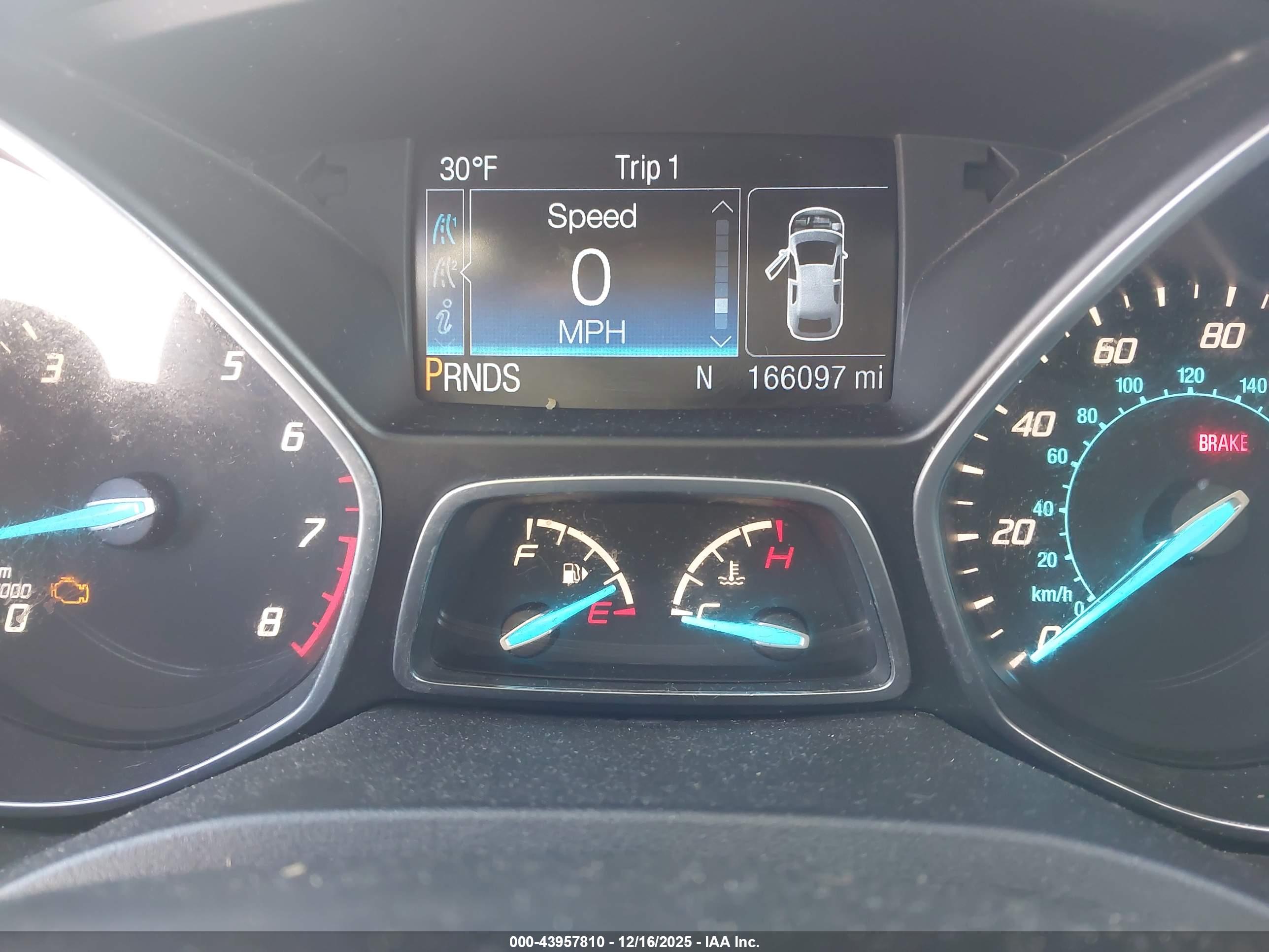 FORD ESCAPE image 7