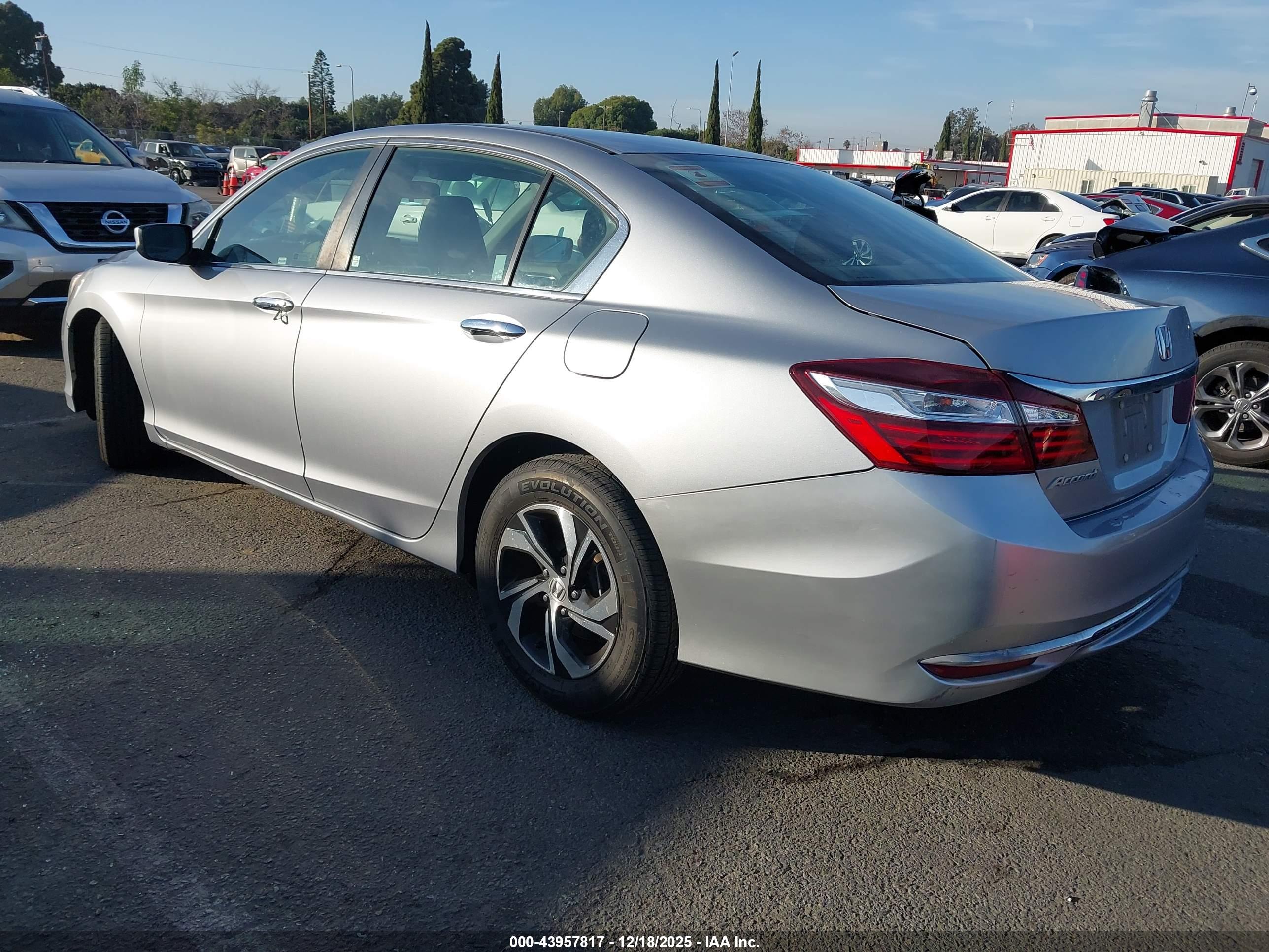 HONDA ACCORD image 3