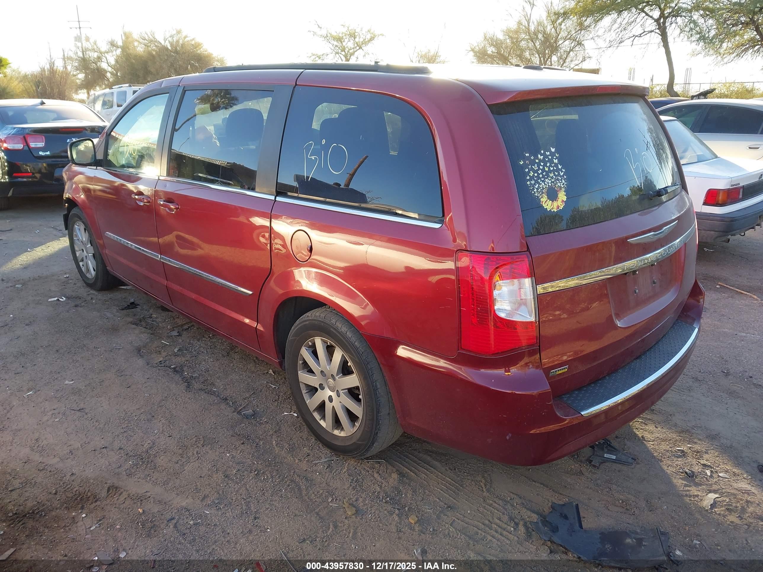 CHRYSLER TOWN image 3
