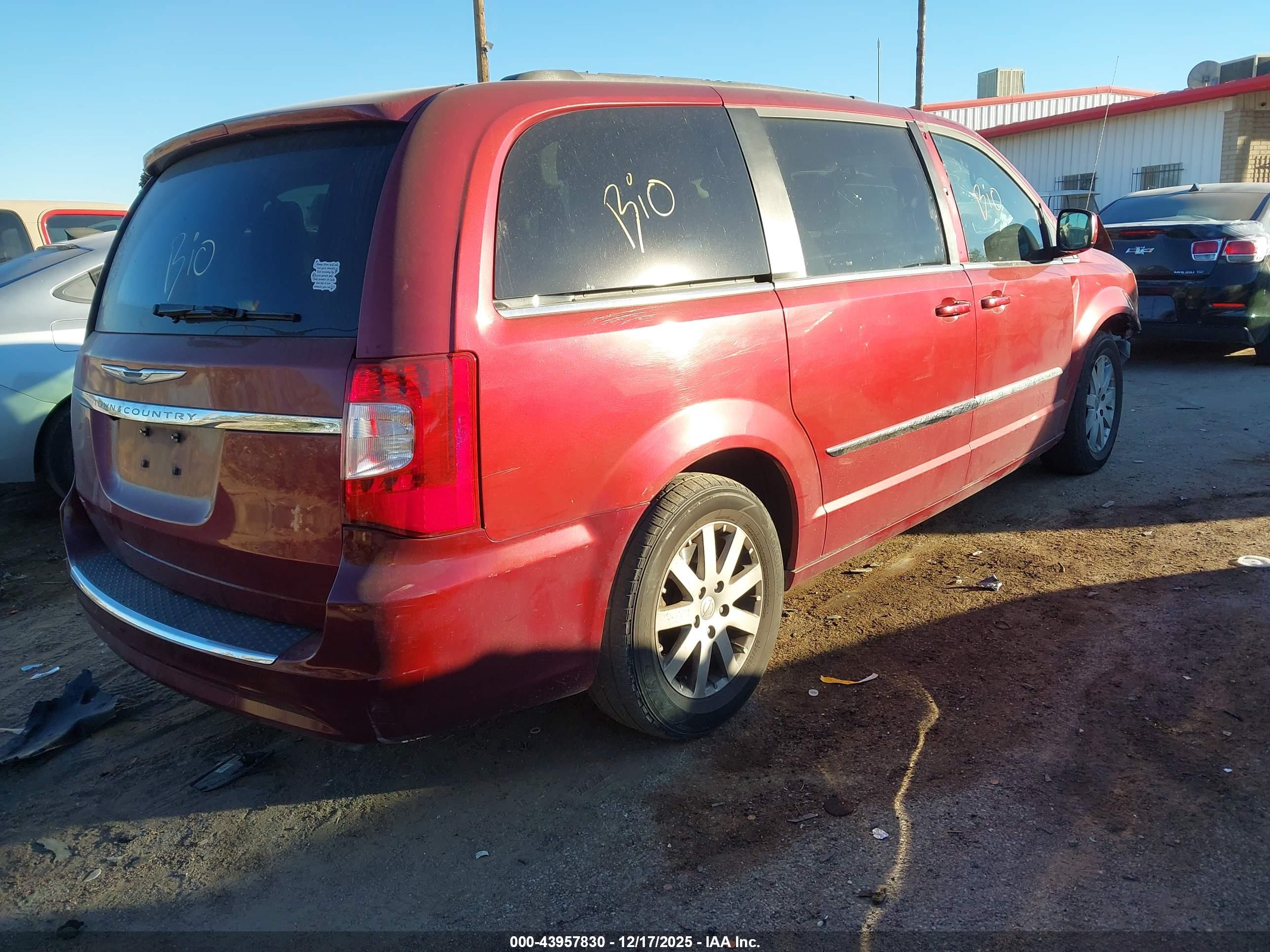 CHRYSLER TOWN image 4