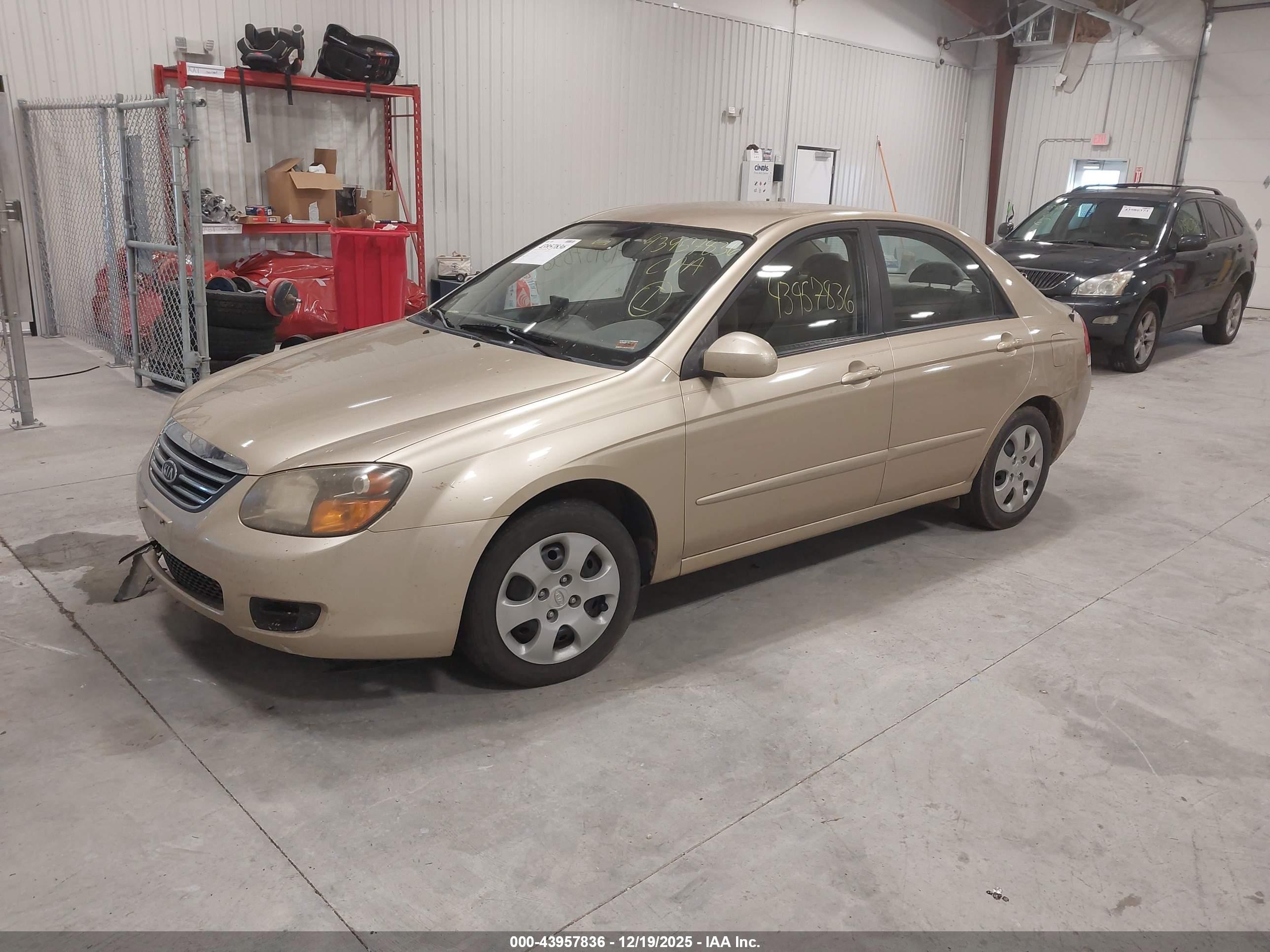 KIA SPECTRA image 2