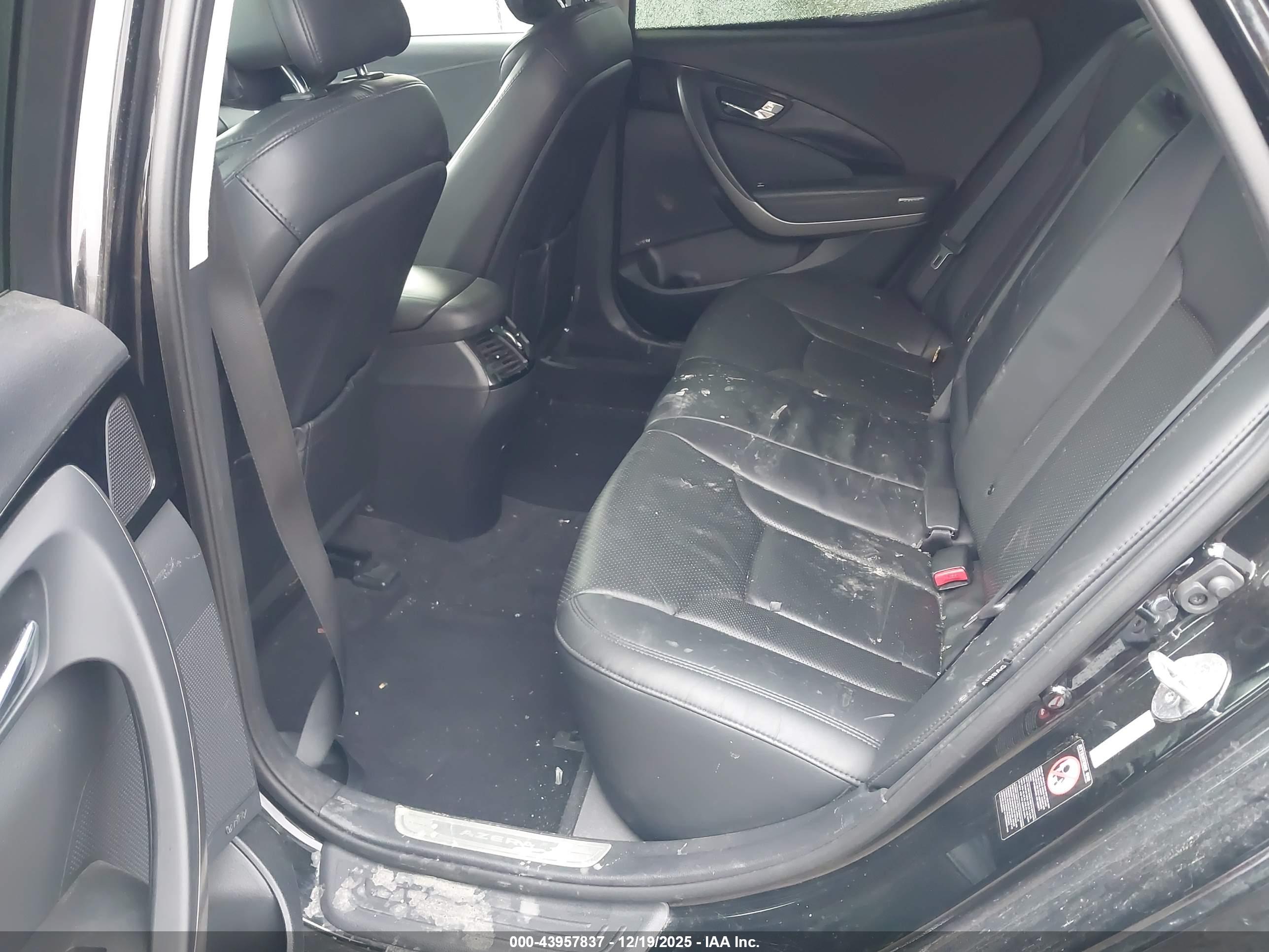 HYUNDAI AZERA image 8