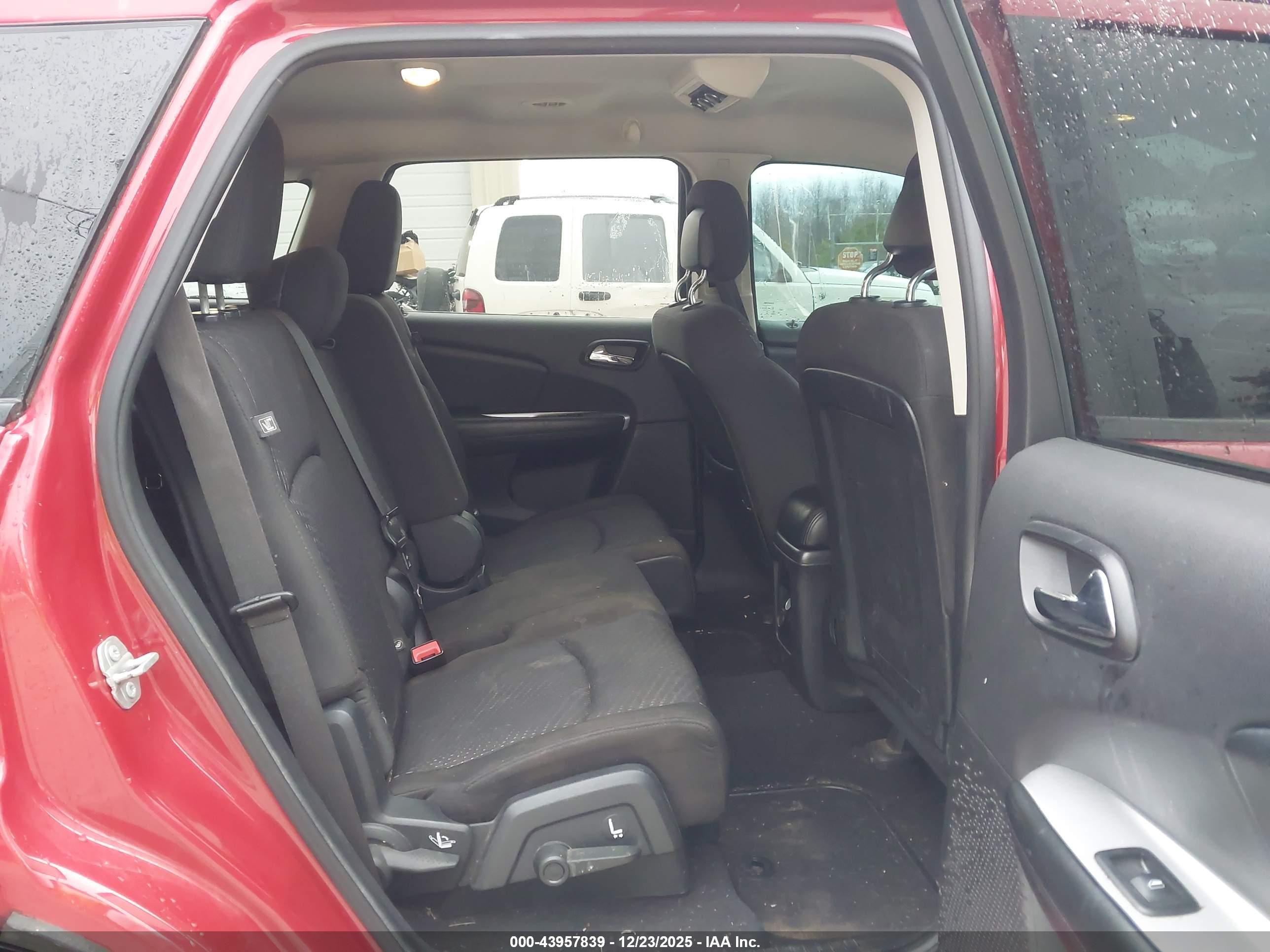 DODGE JOURNEY image 8
