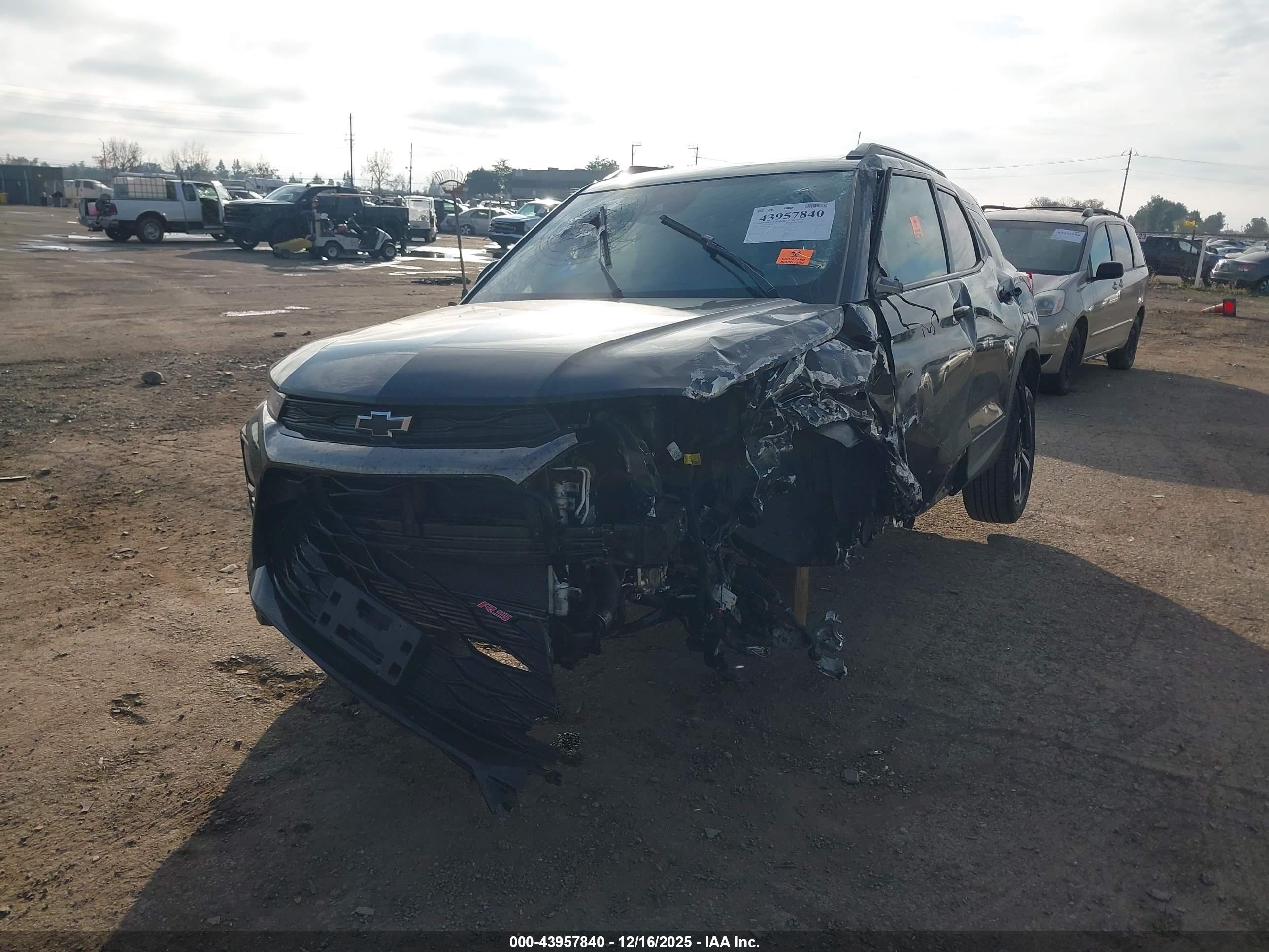 CHEVROLET TRAILBLAZER image 2