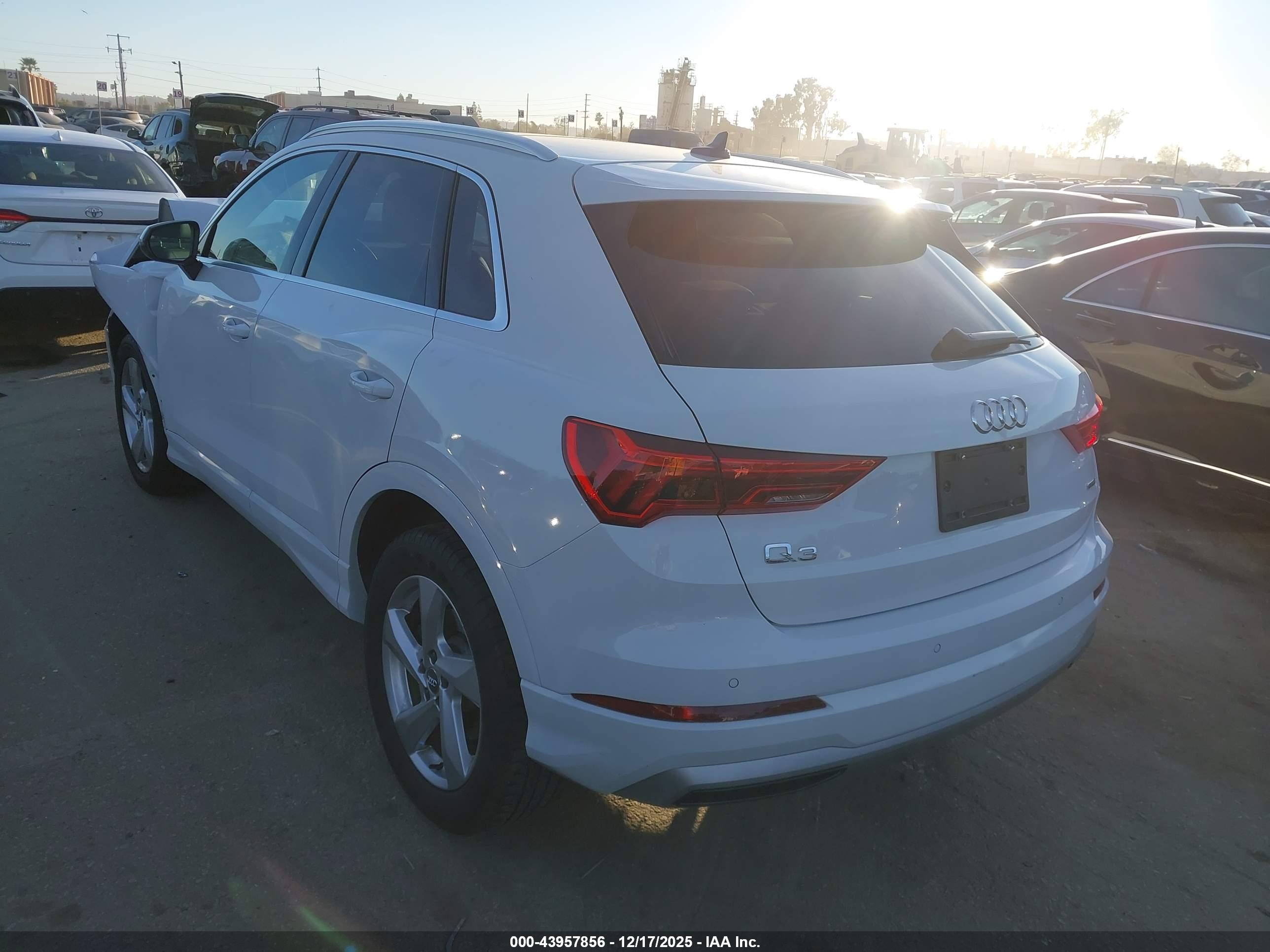 AUDI Q3 image 3