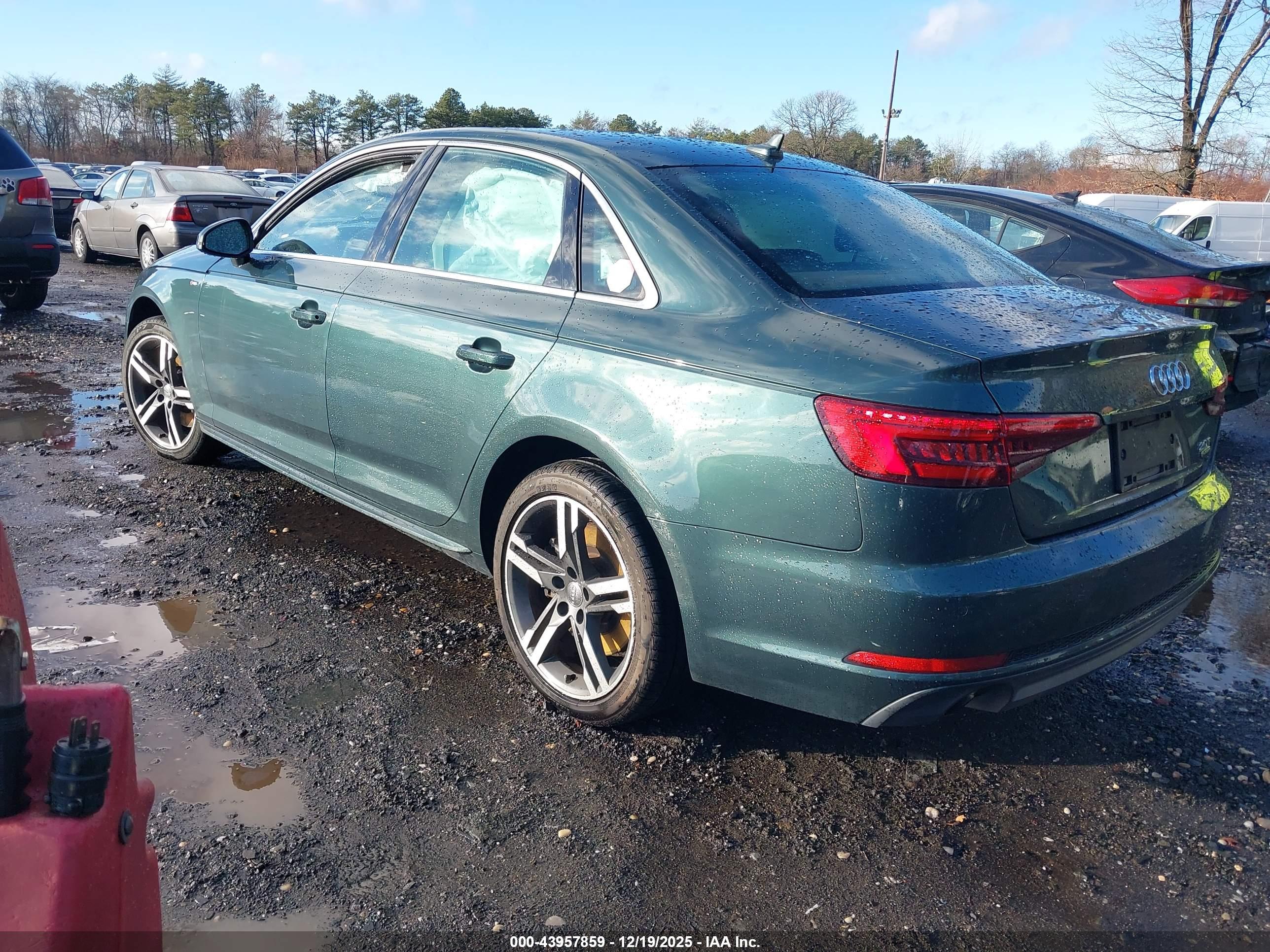 AUDI A4 image 3