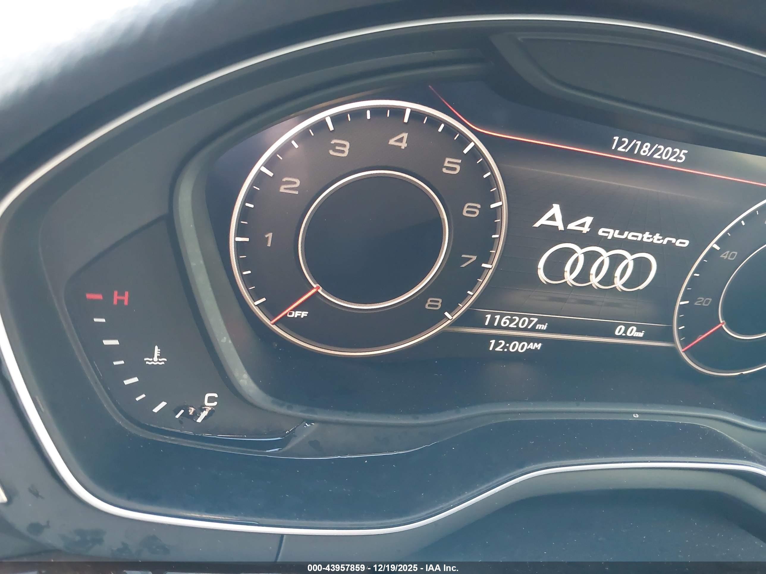 AUDI A4 image 7