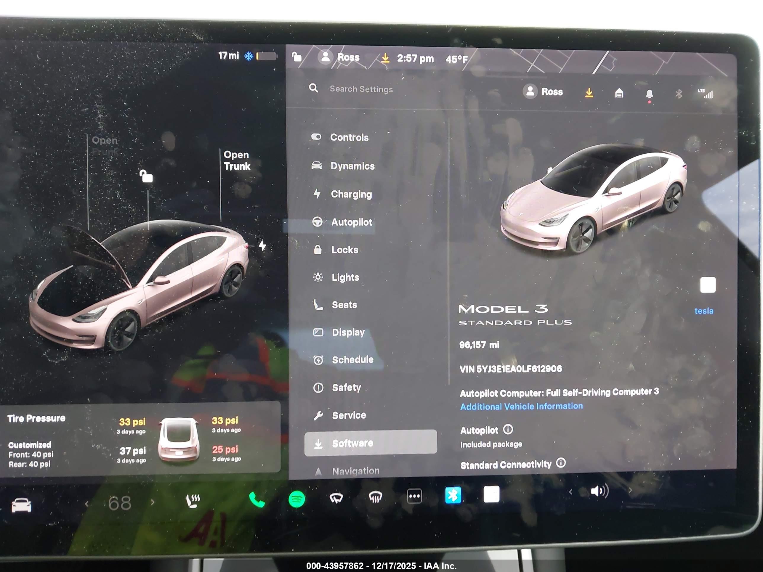 TESLA MODEL image 7