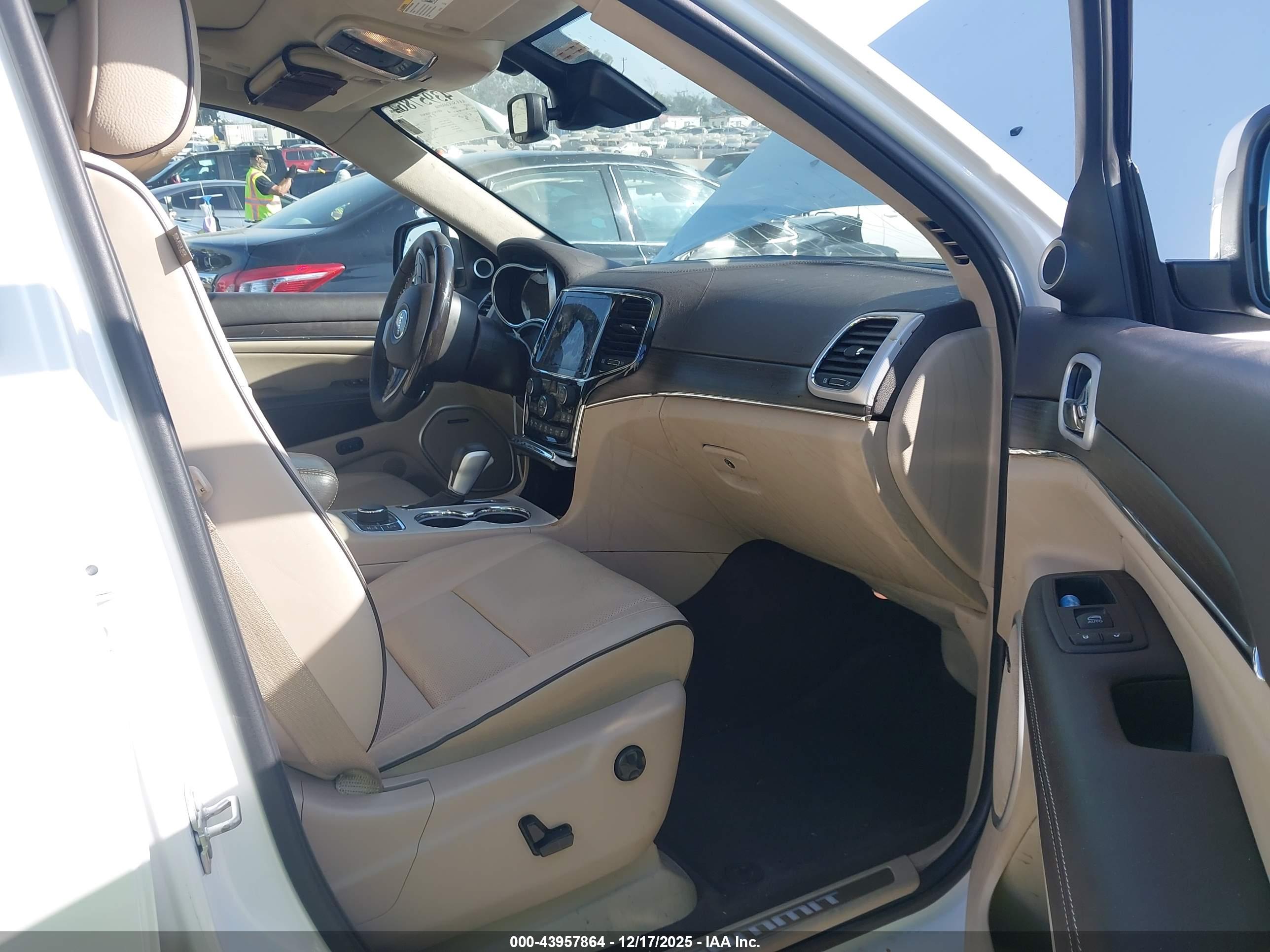JEEP GRAND image 5