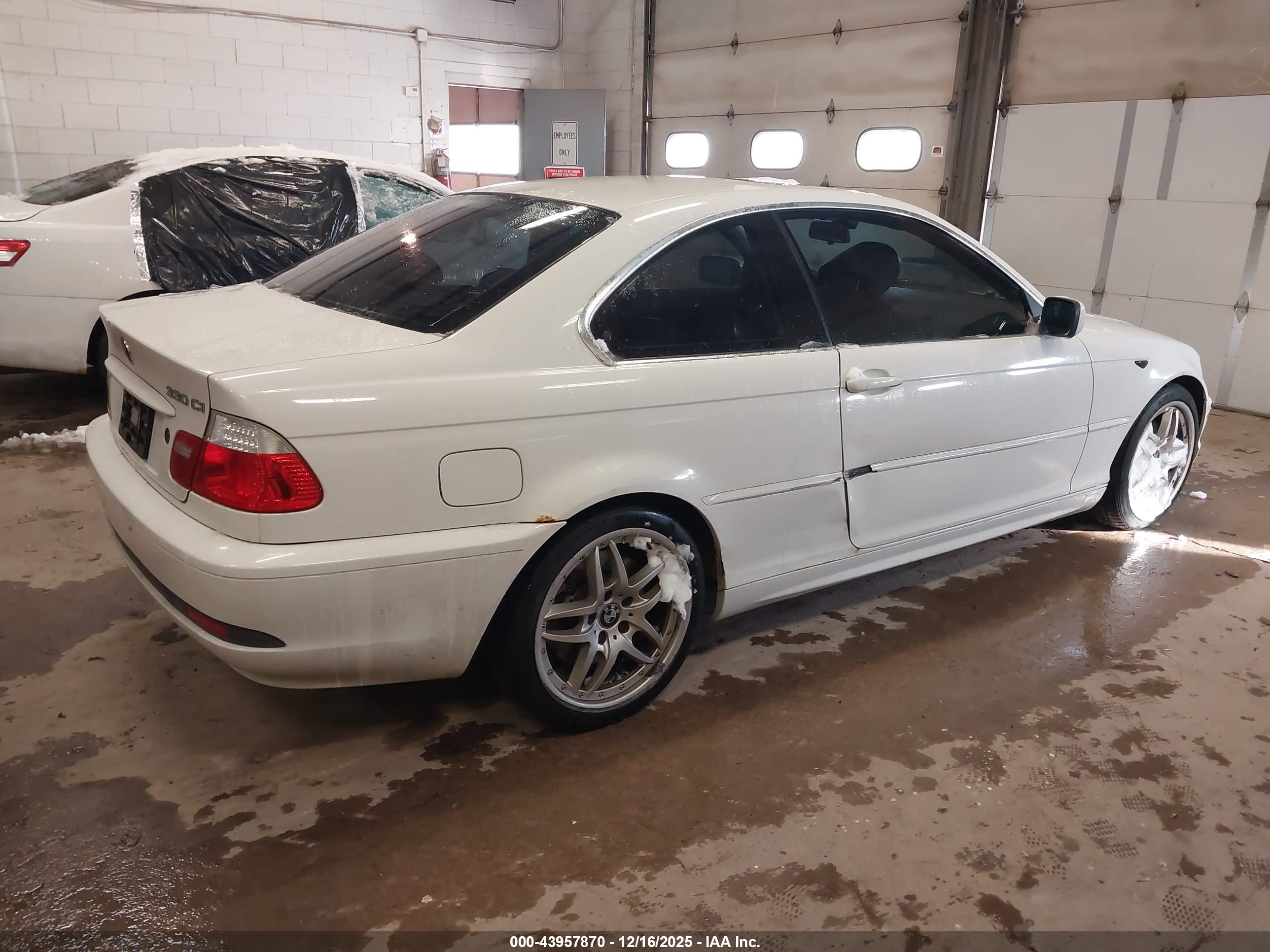 BMW 330CI image 4