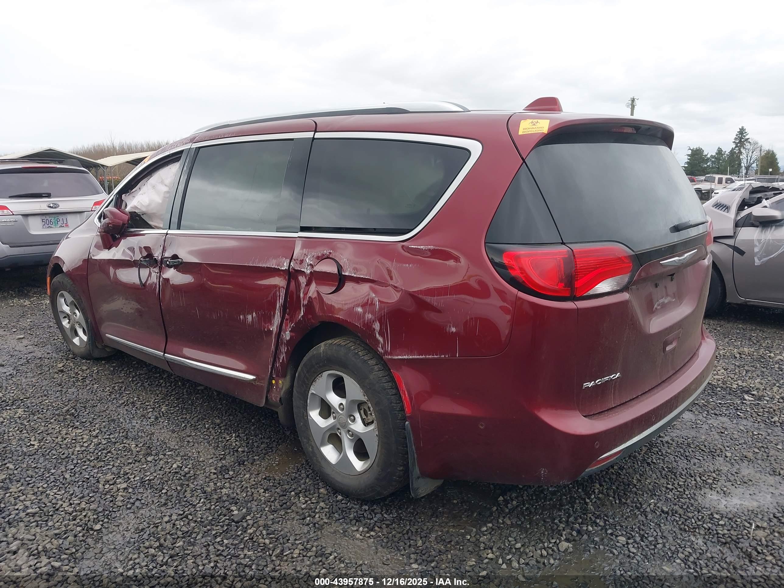 CHRYSLER PACIFICA image 3