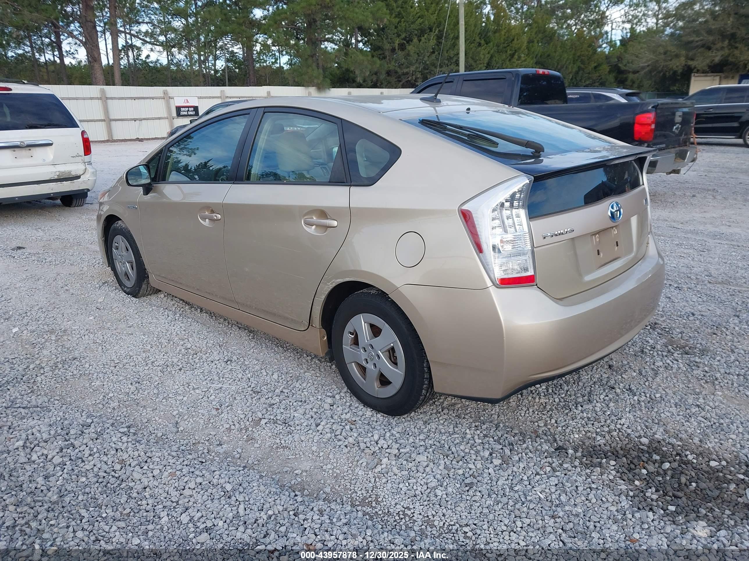 TOYOTA PRIUS image 3