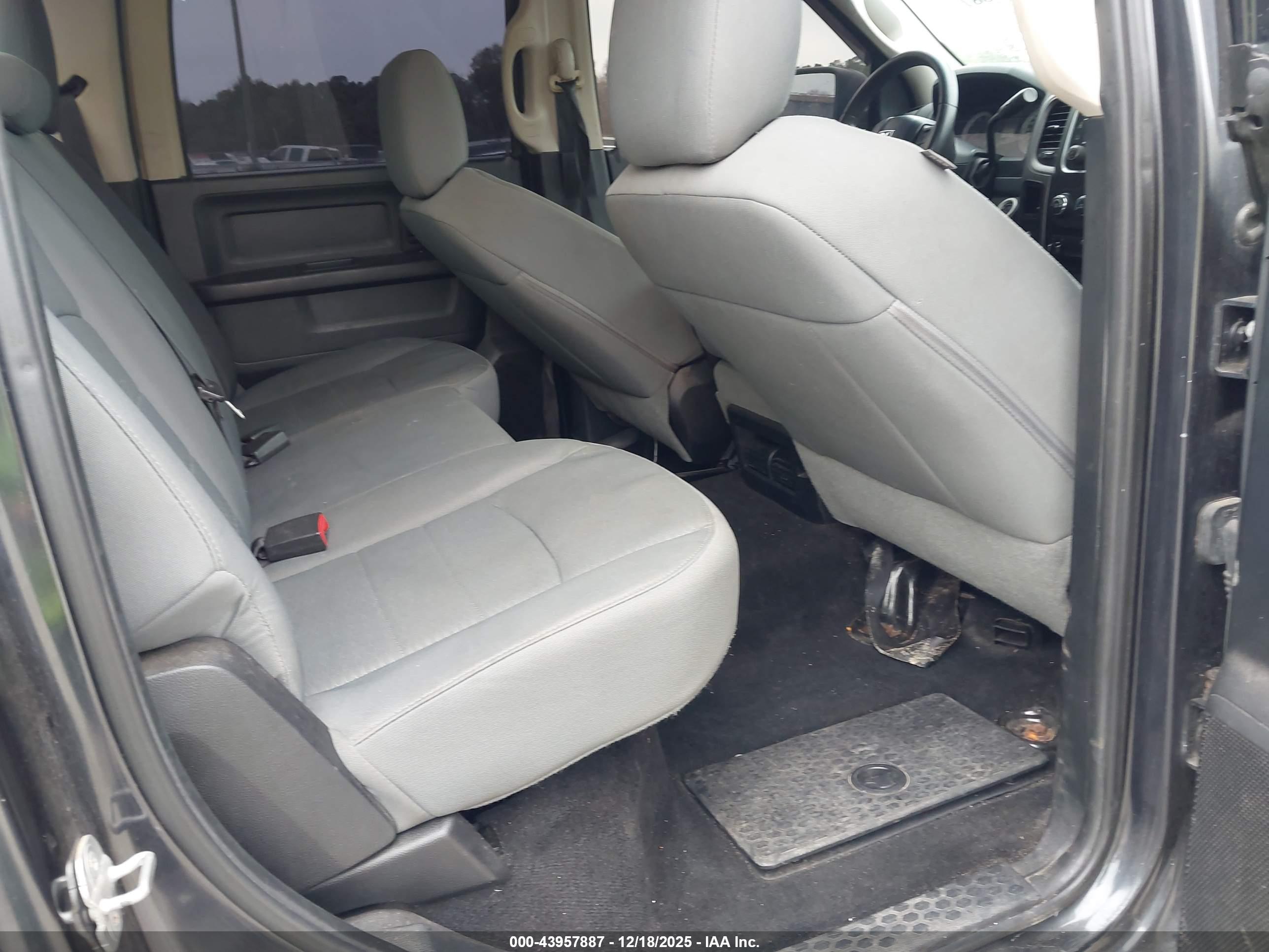 RAM 1500 image 8