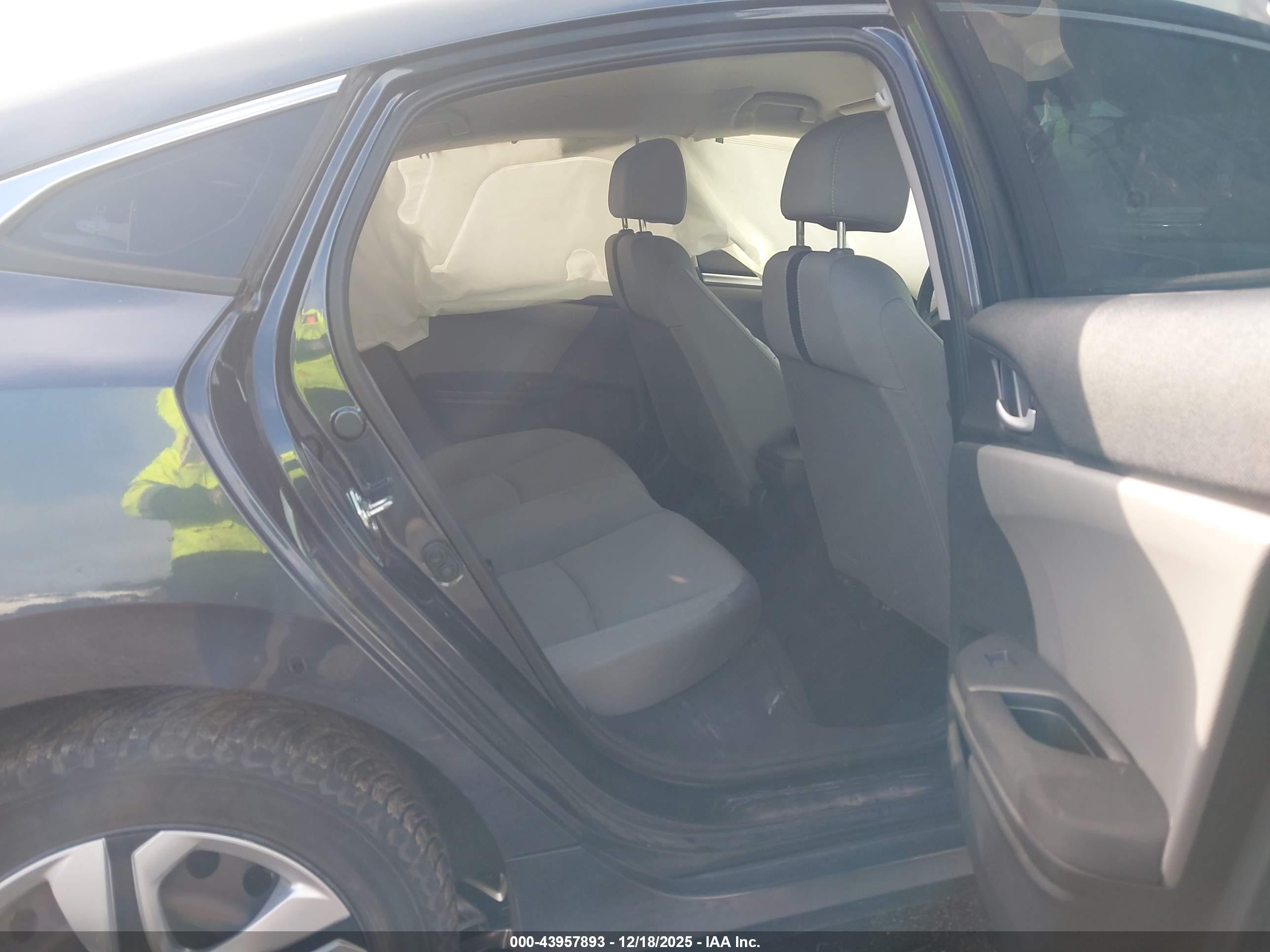HONDA CIVIC image 8