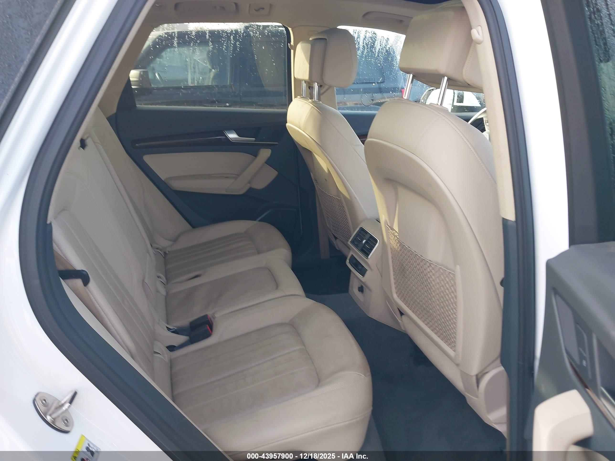 AUDI Q5 image 8