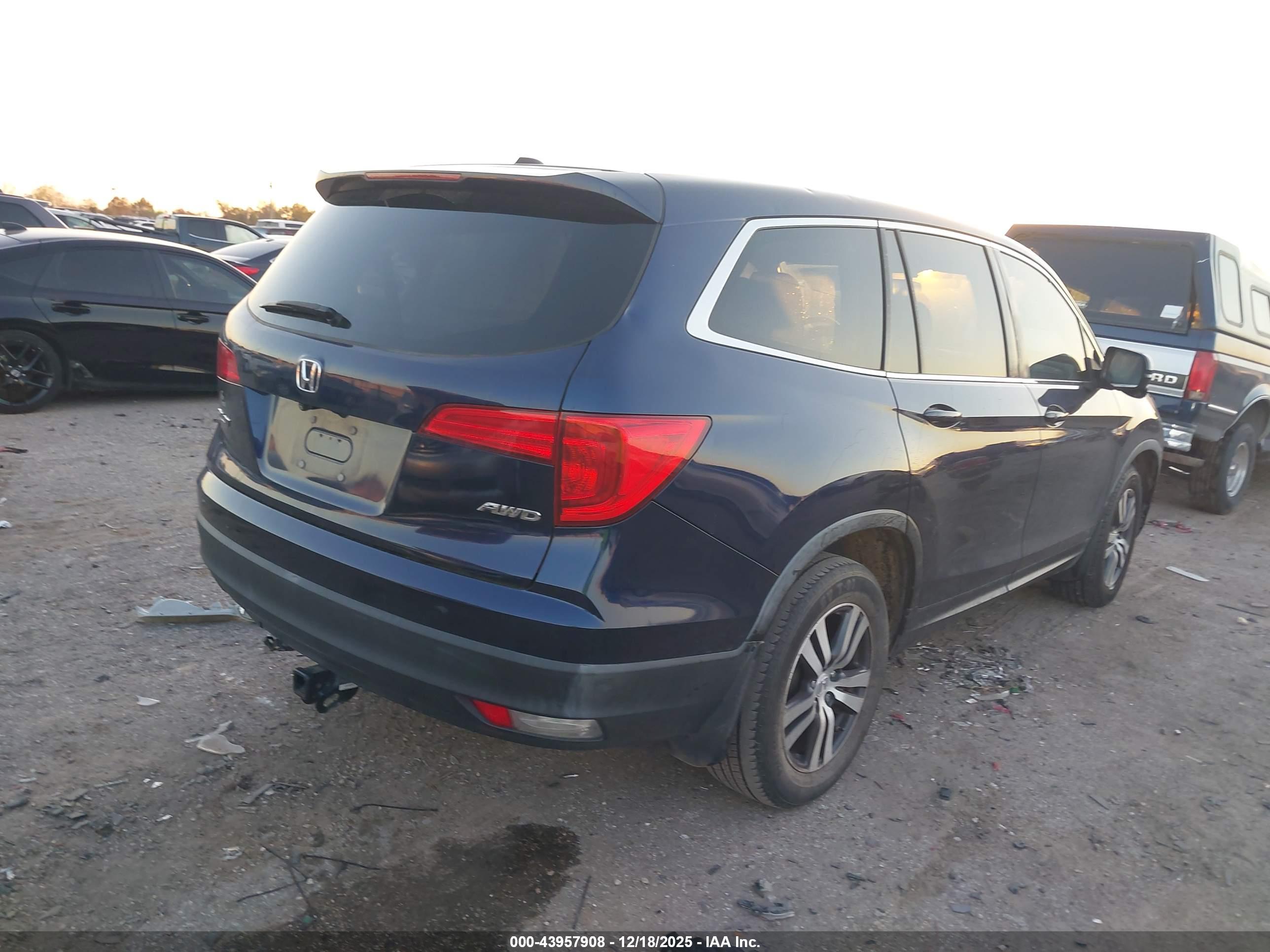 HONDA PILOT image 4