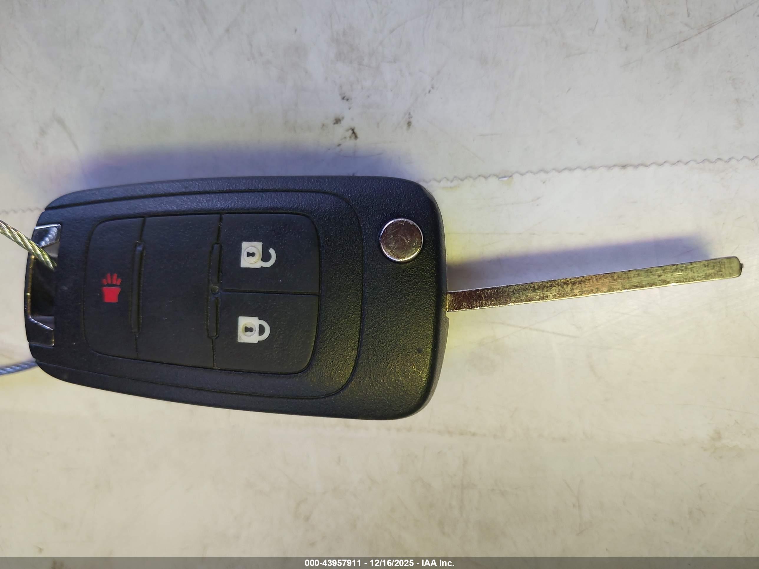 CHEVROLET EQUINOX image 11