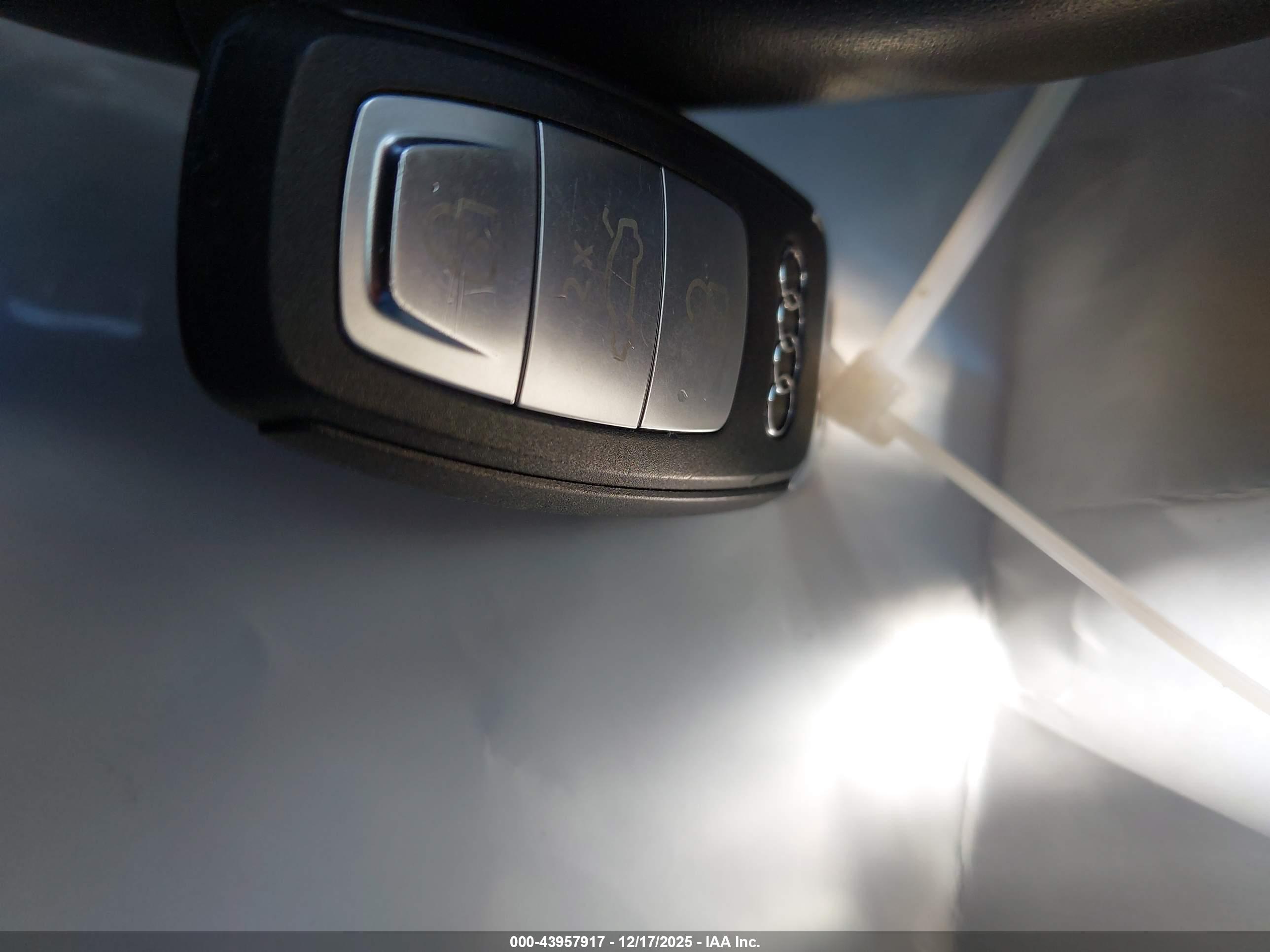 AUDI Q4 image 11