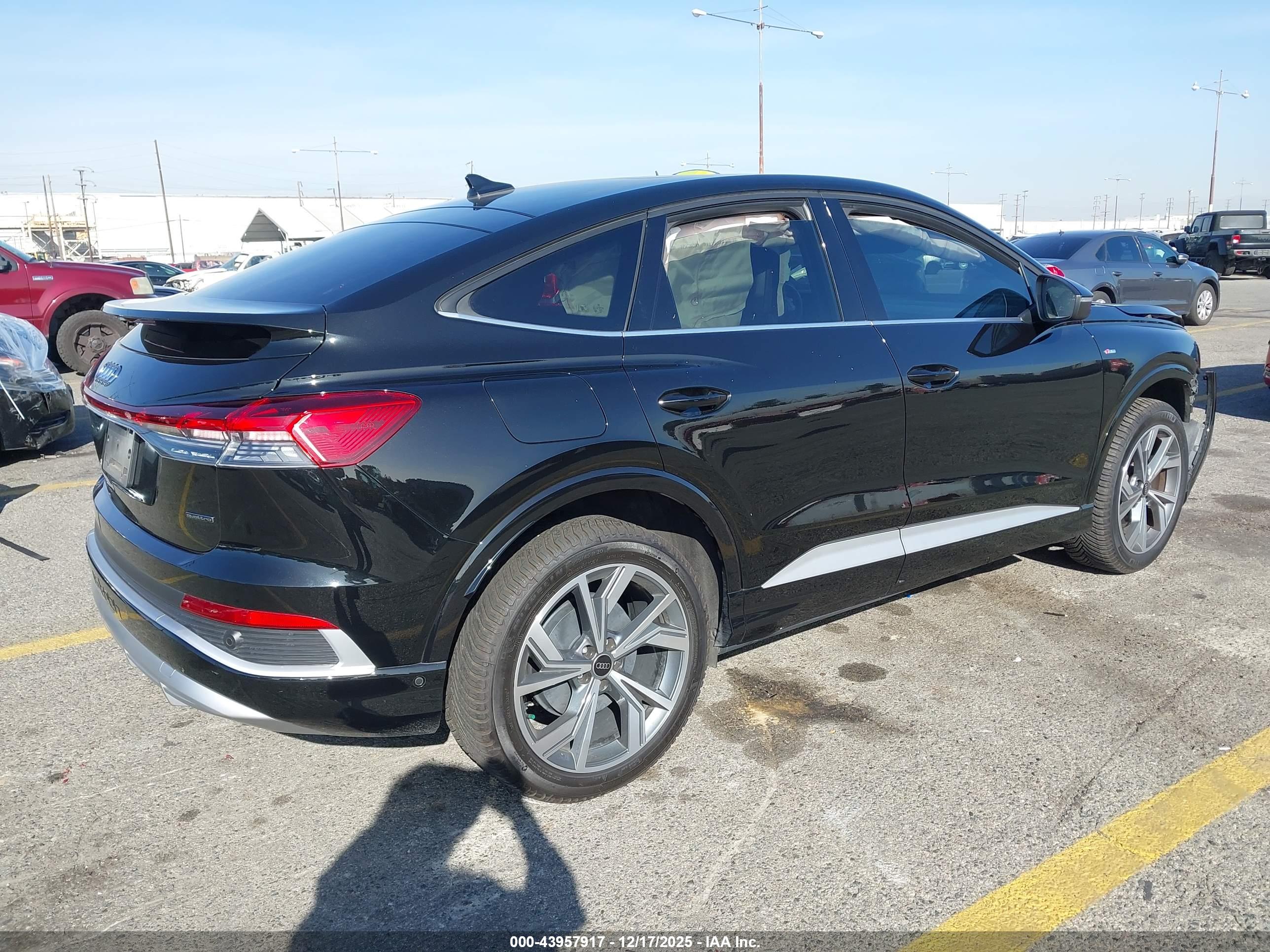 AUDI Q4 image 4