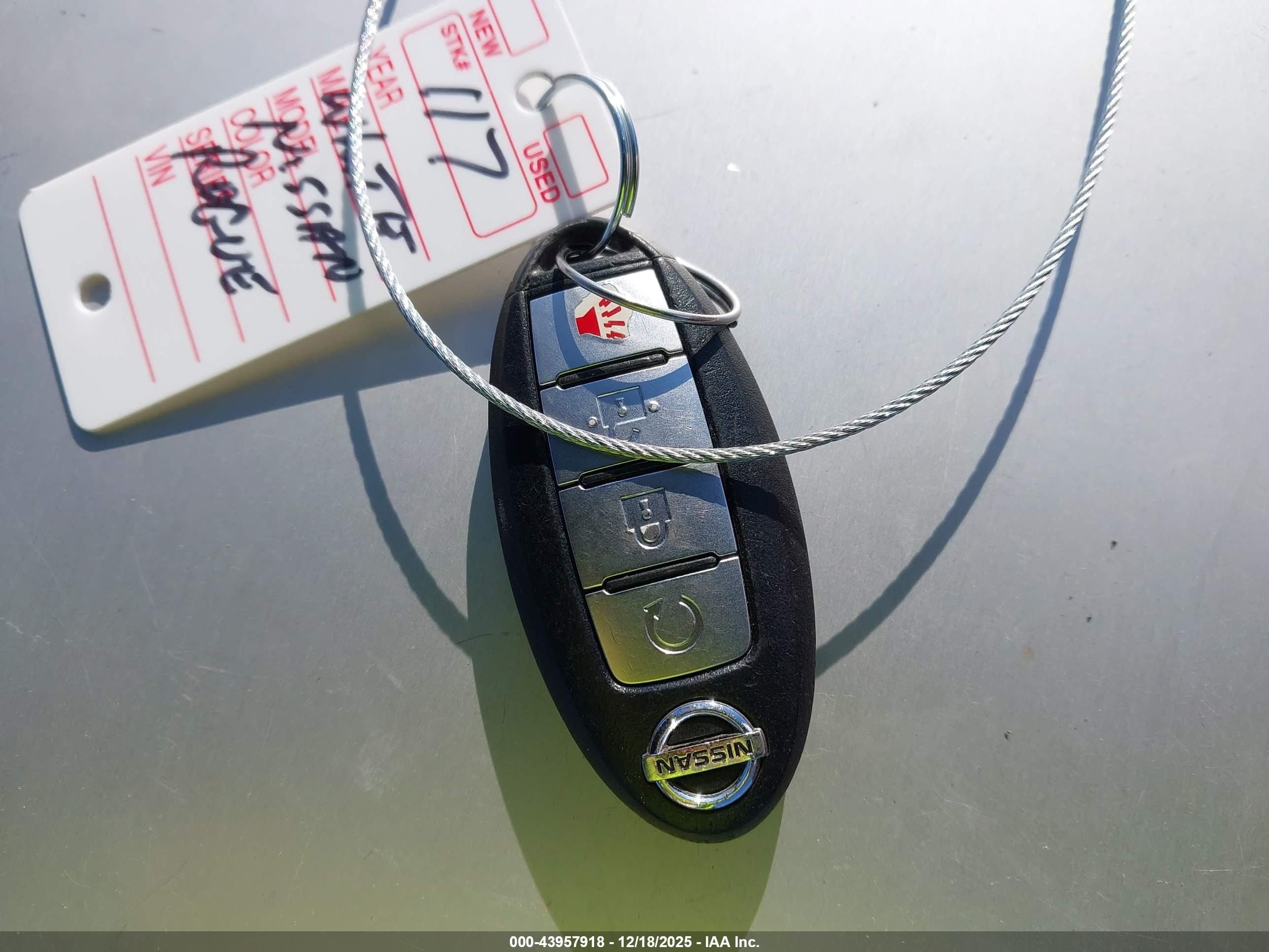 NISSAN ROGUE image 11
