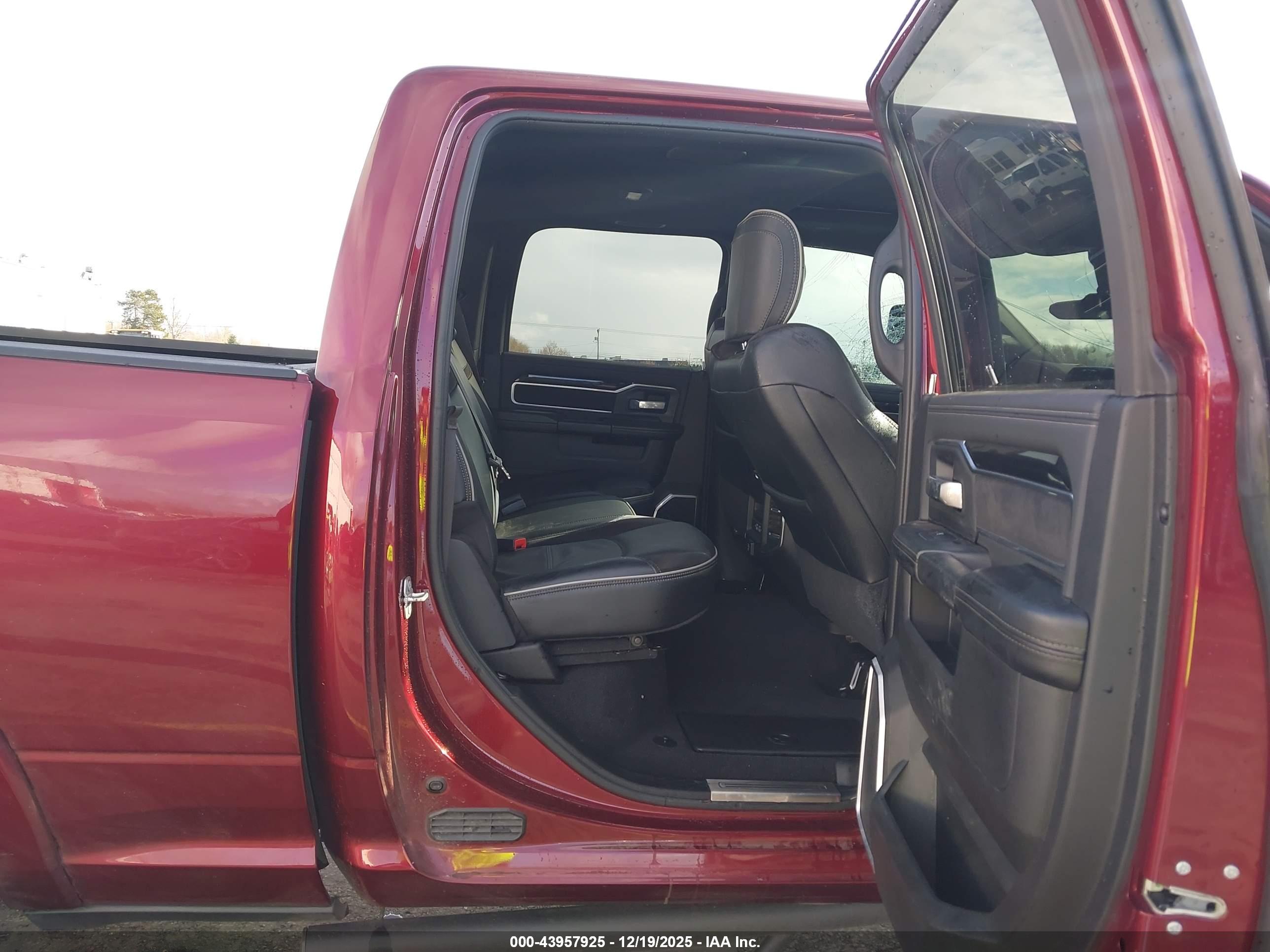 RAM 2500 image 8