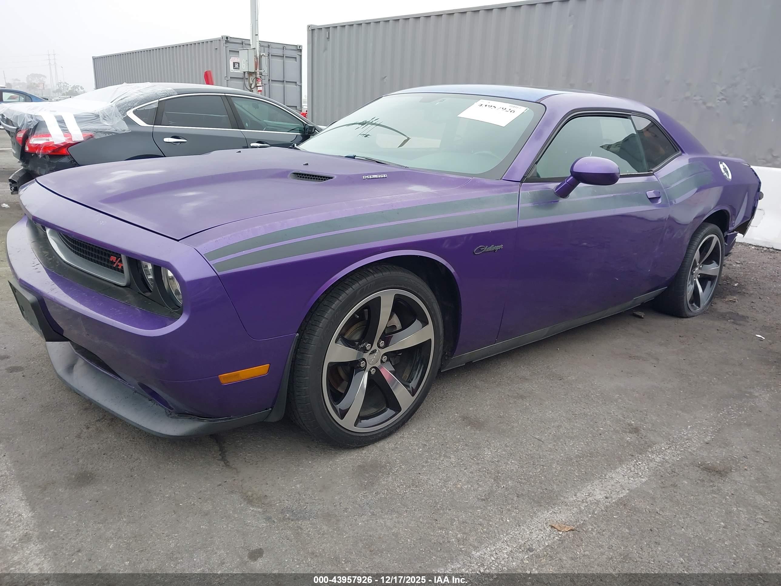 DODGE CHALLENGER image 2