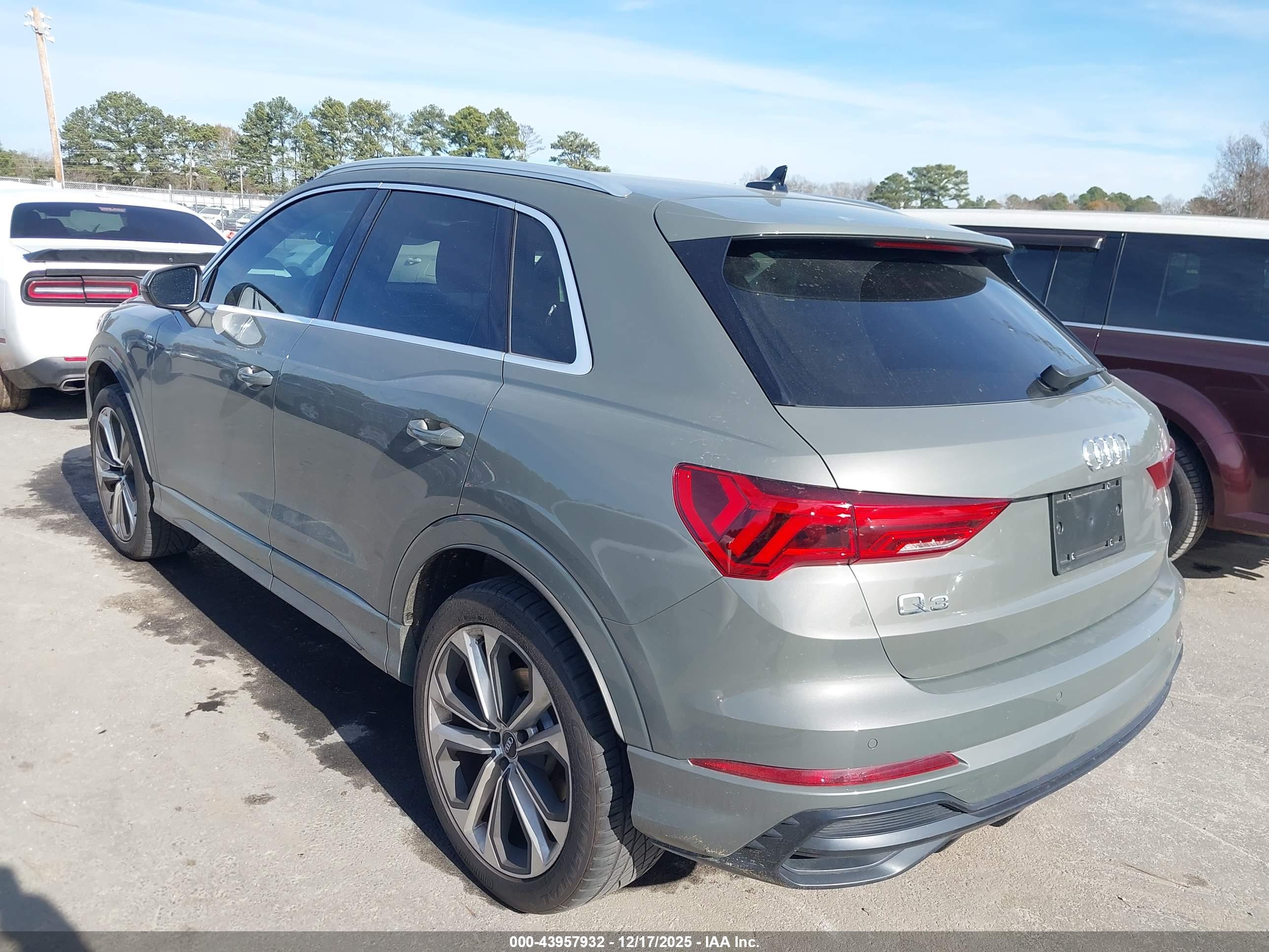 AUDI Q3 image 3