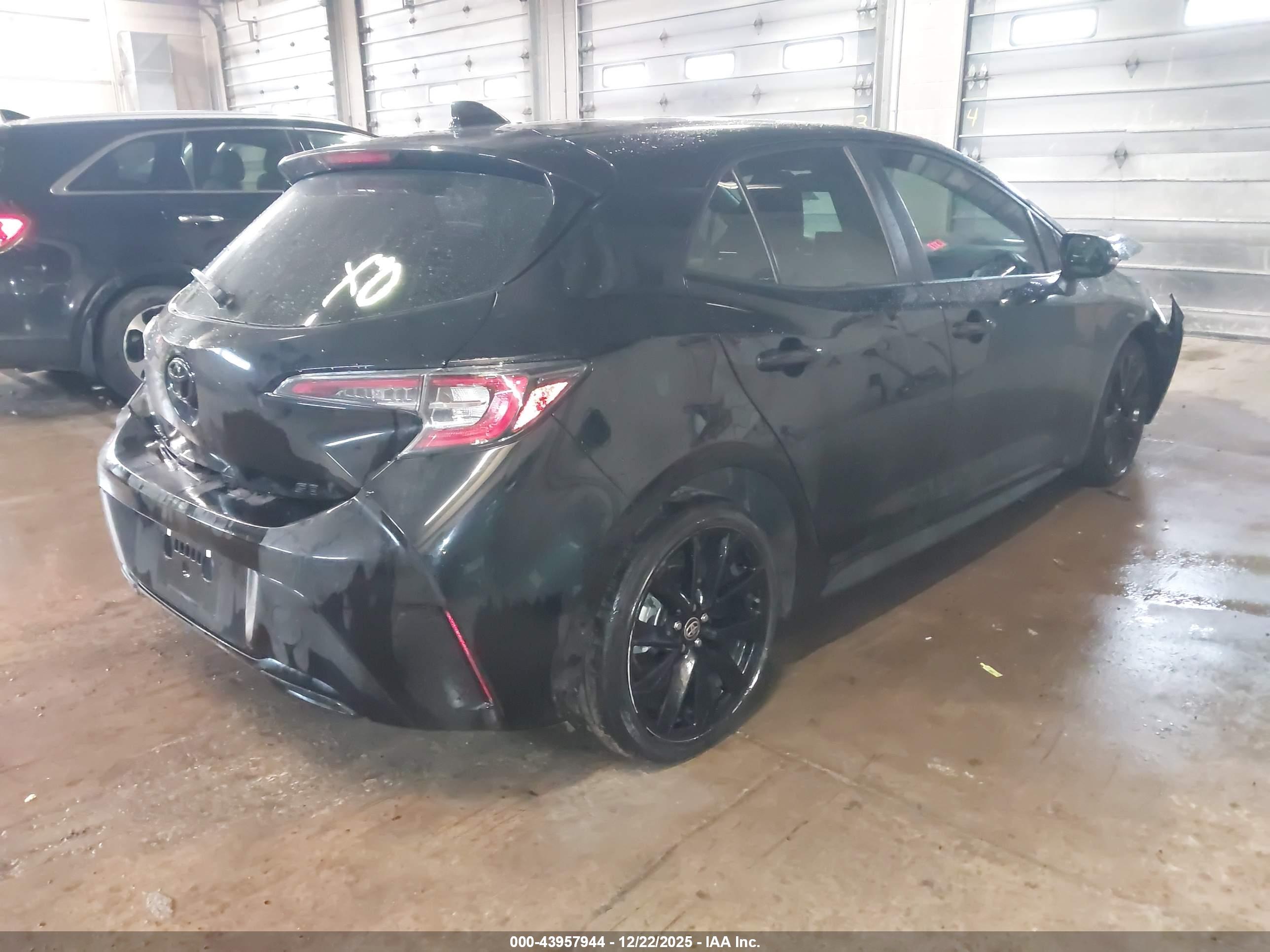 TOYOTA COROLLA image 4