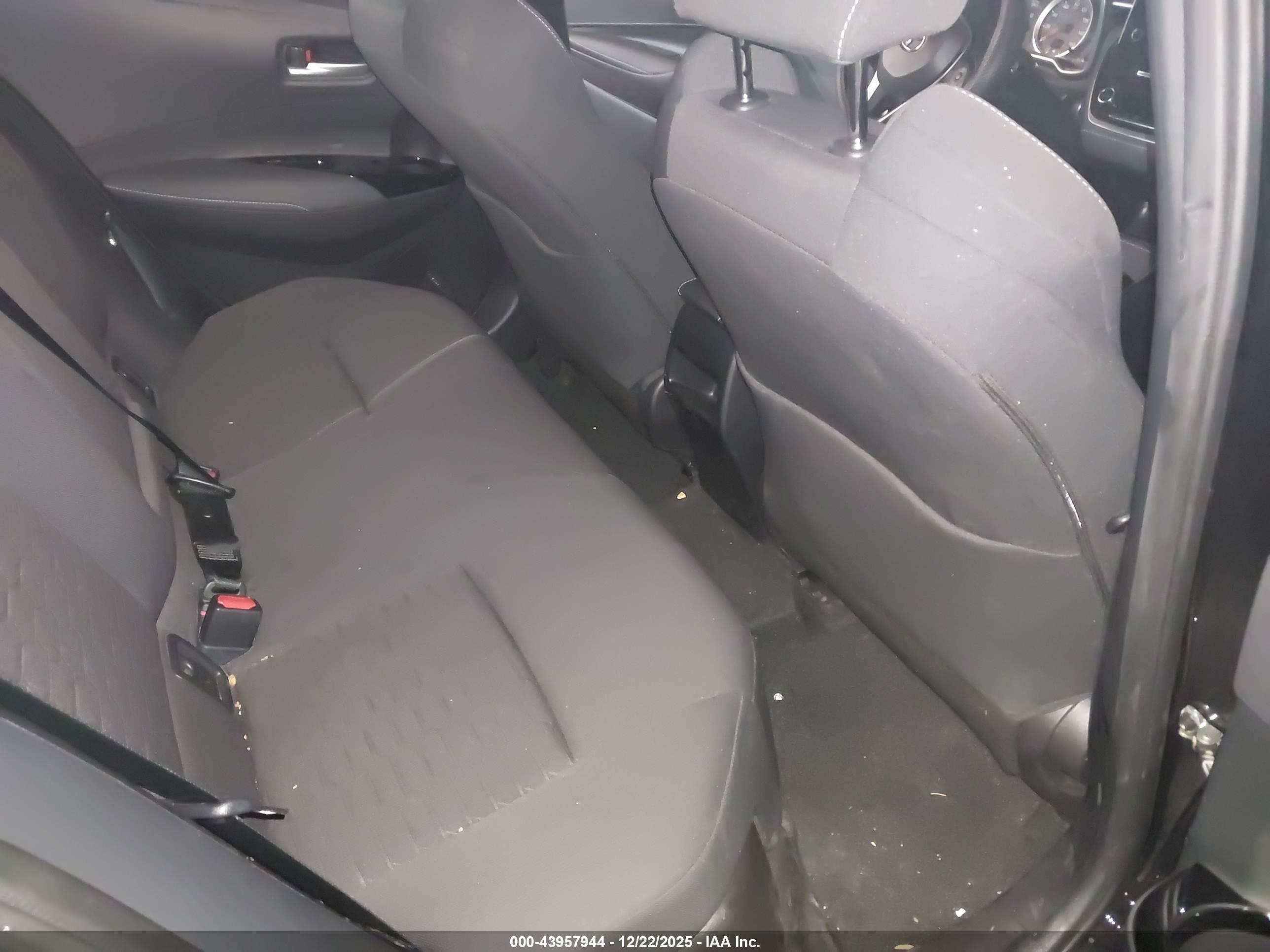 TOYOTA COROLLA image 8