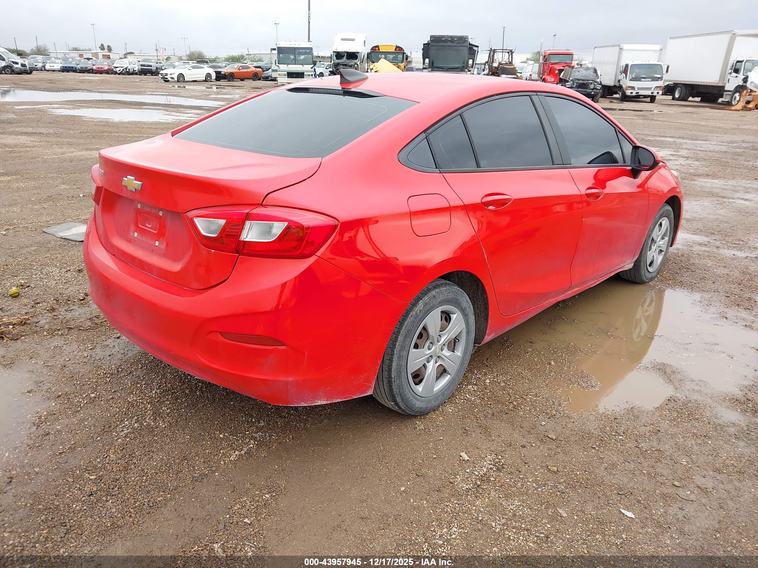 CHEVROLET CRUZE image 4