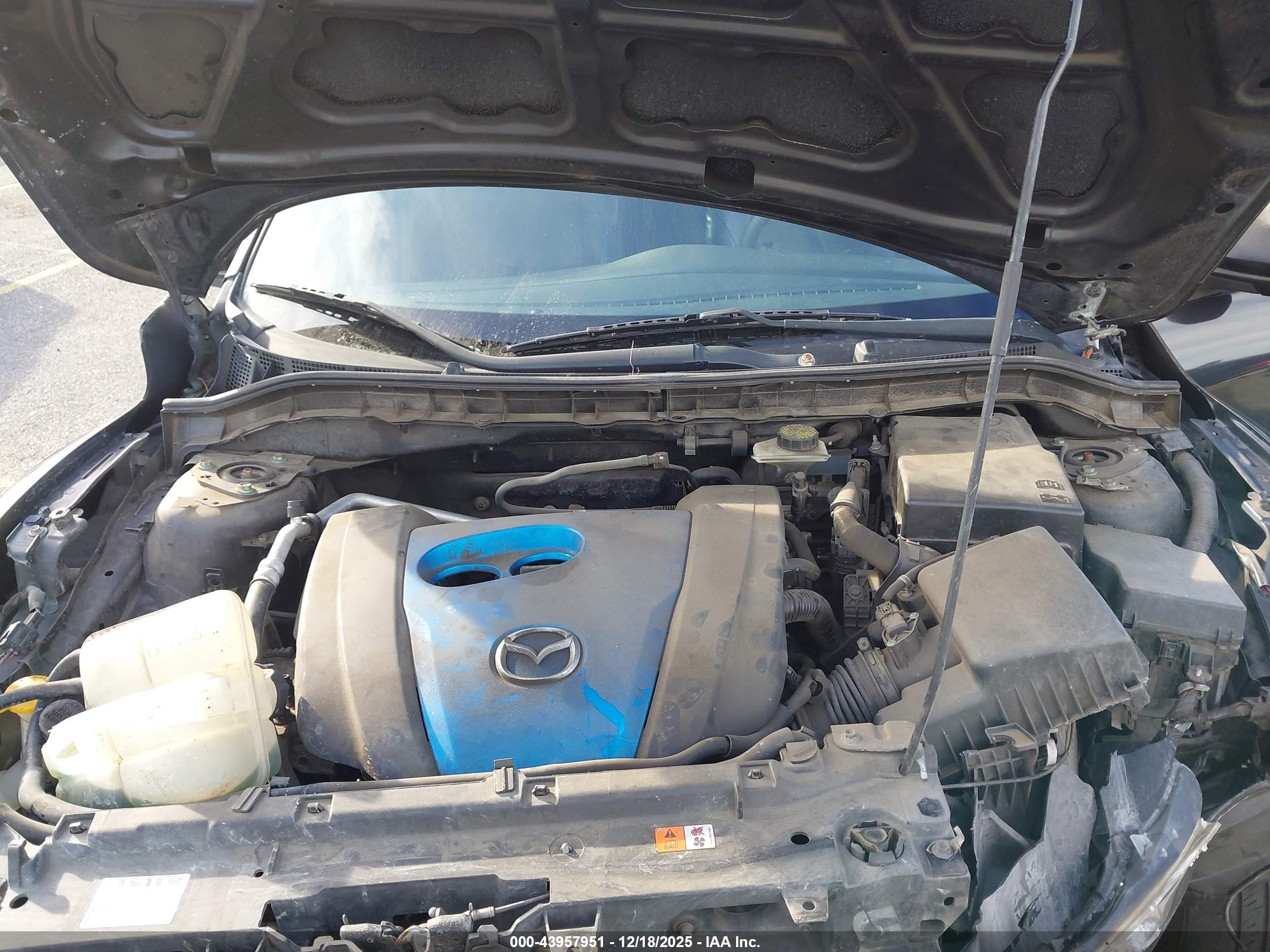 MAZDA MAZDA3 image 10