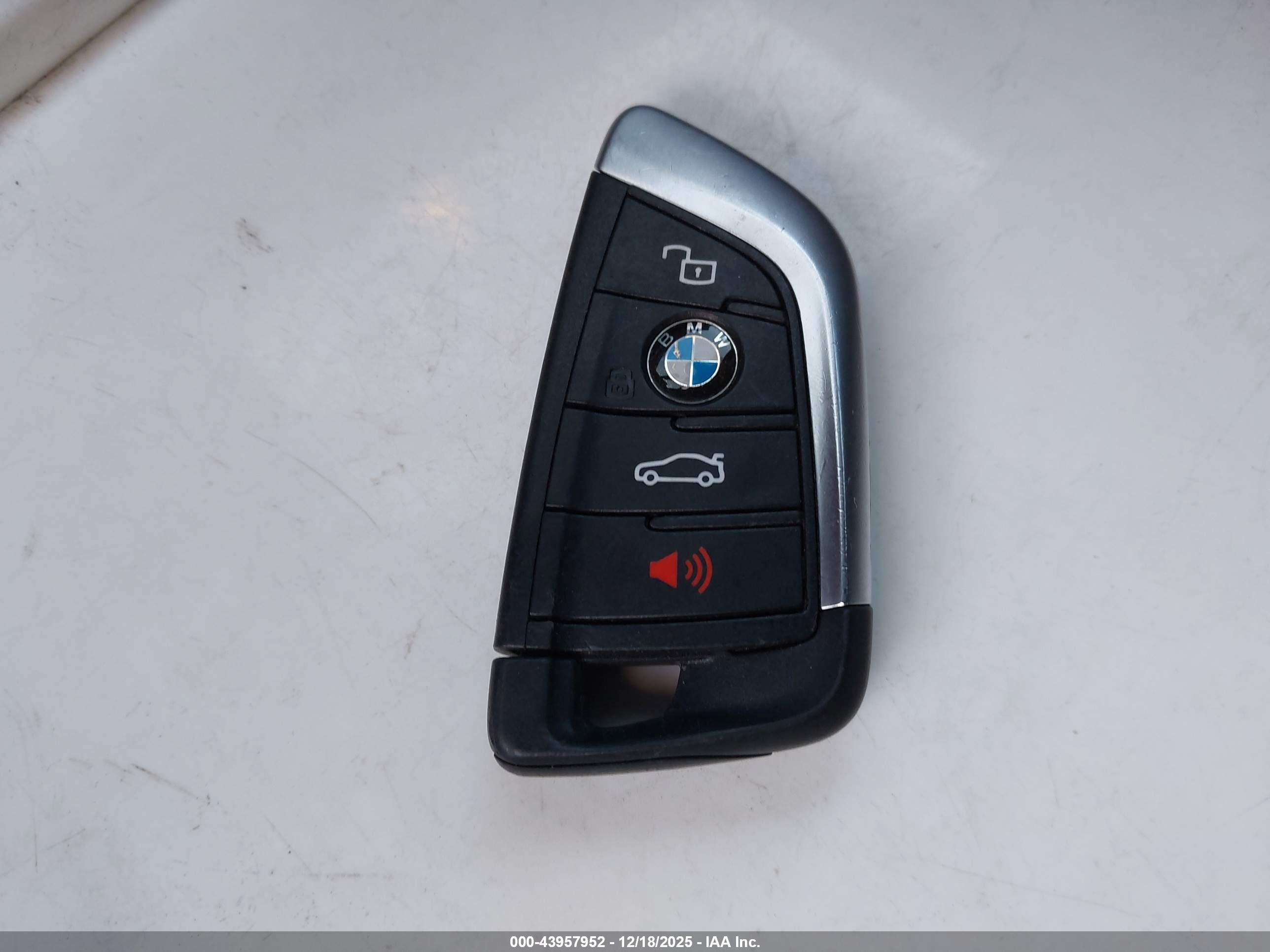 BMW 230 image 11