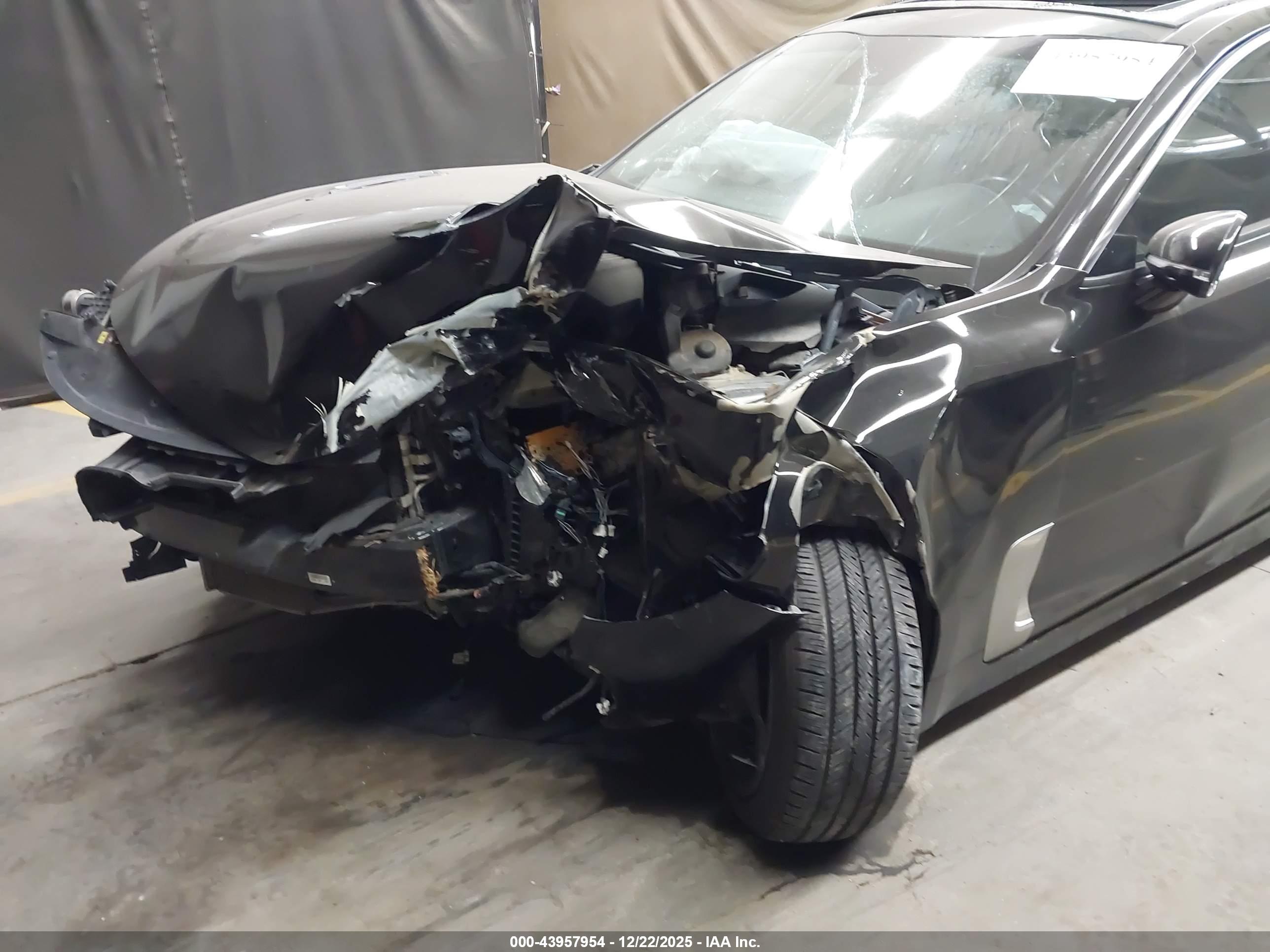 KIA STINGER image 6