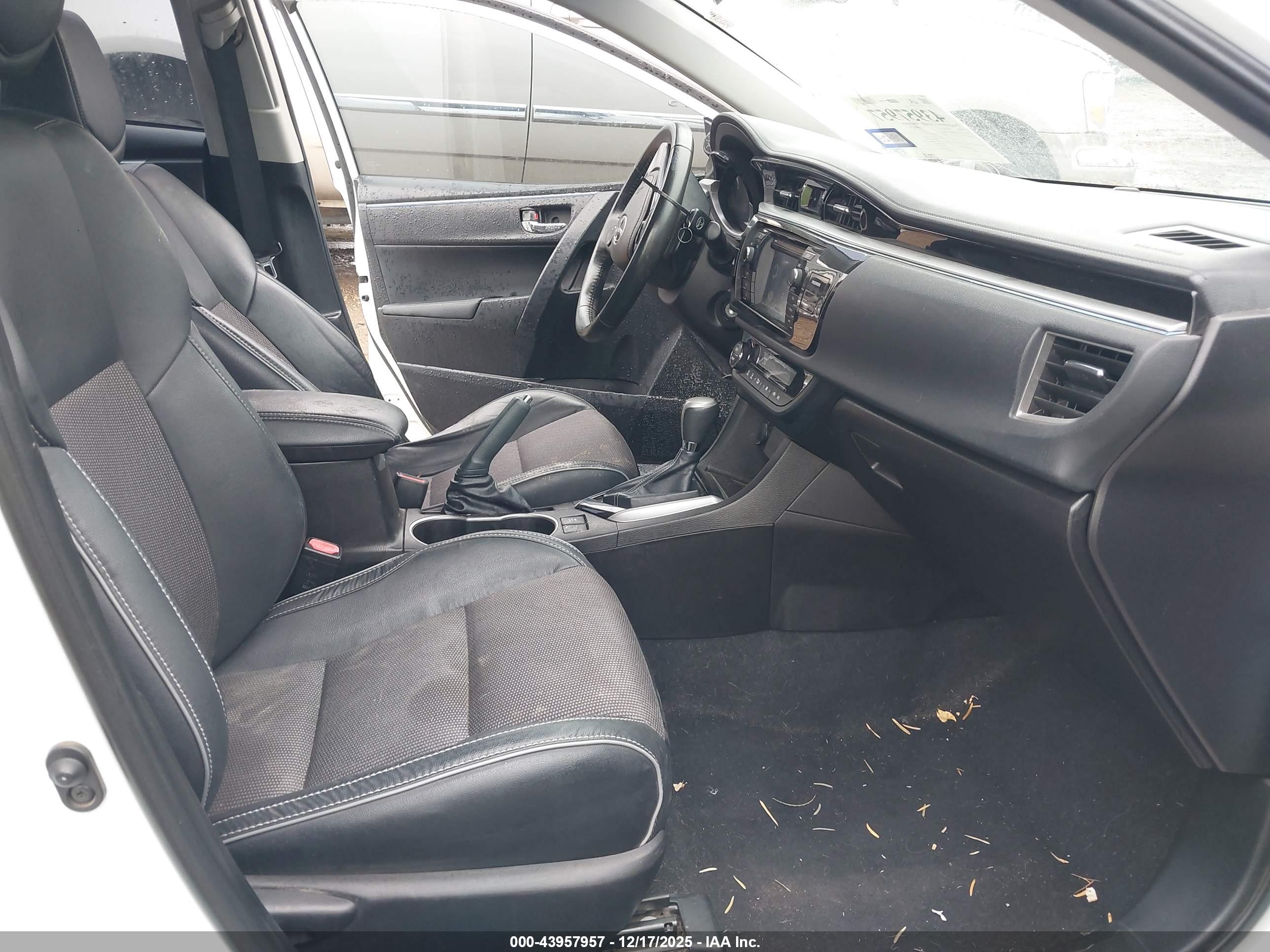 TOYOTA COROLLA image 5