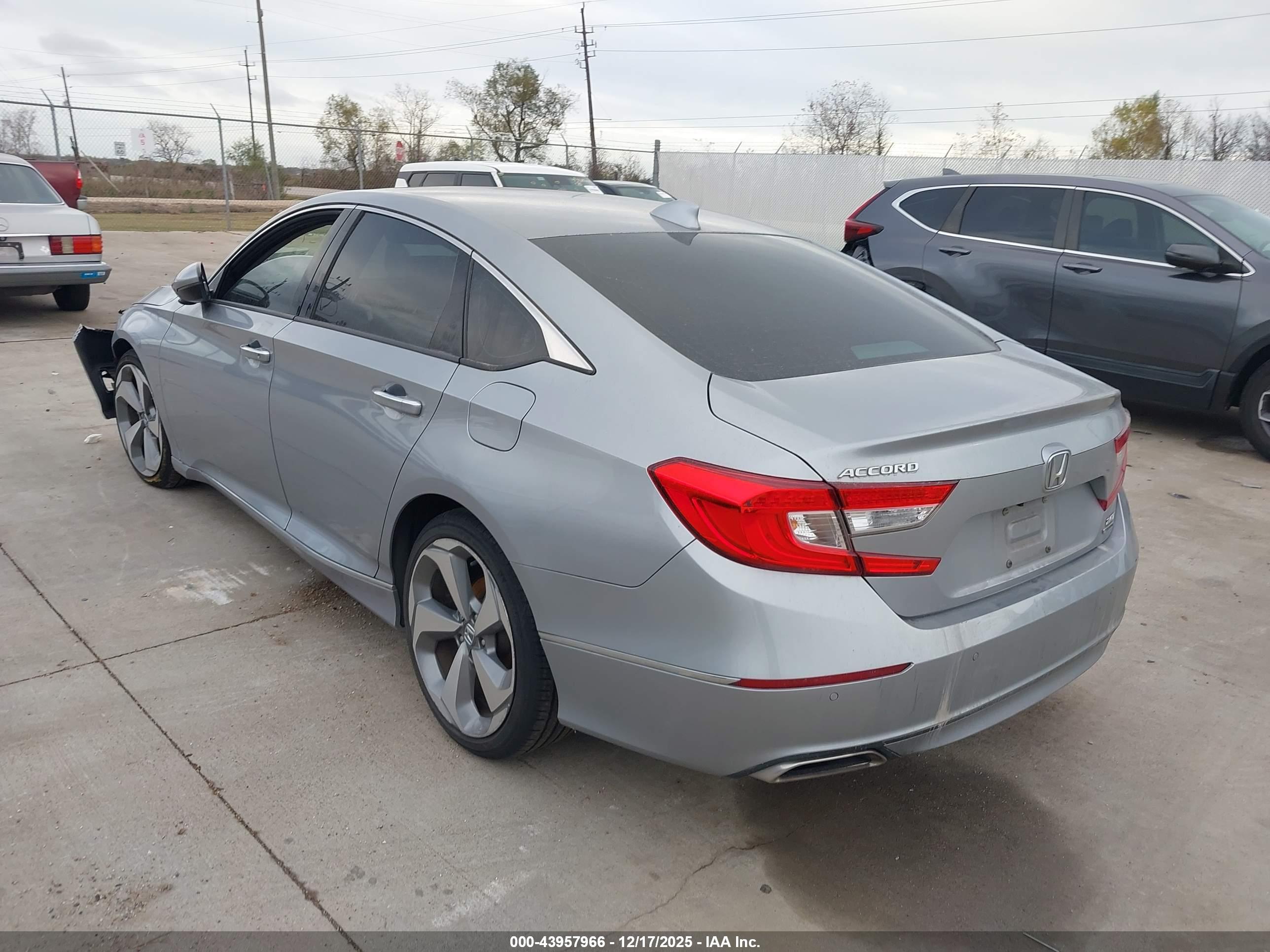 HONDA ACCORD image 3