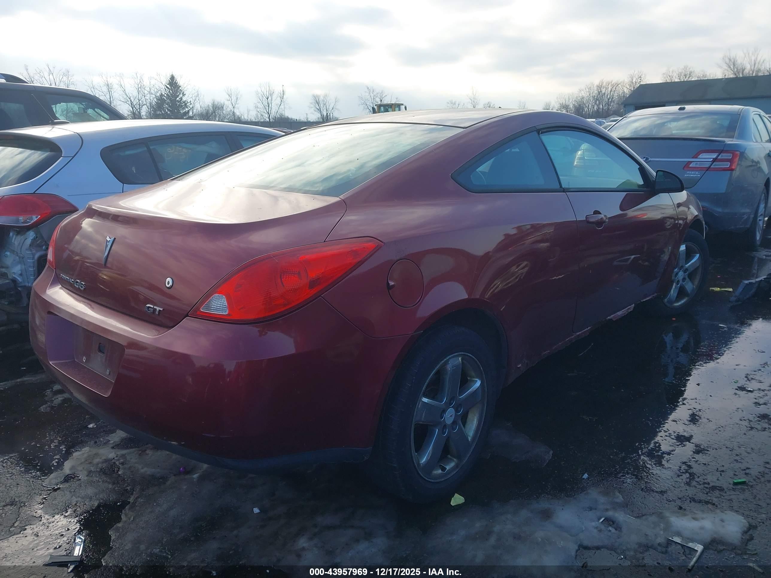 PONTIAC G6 image 4