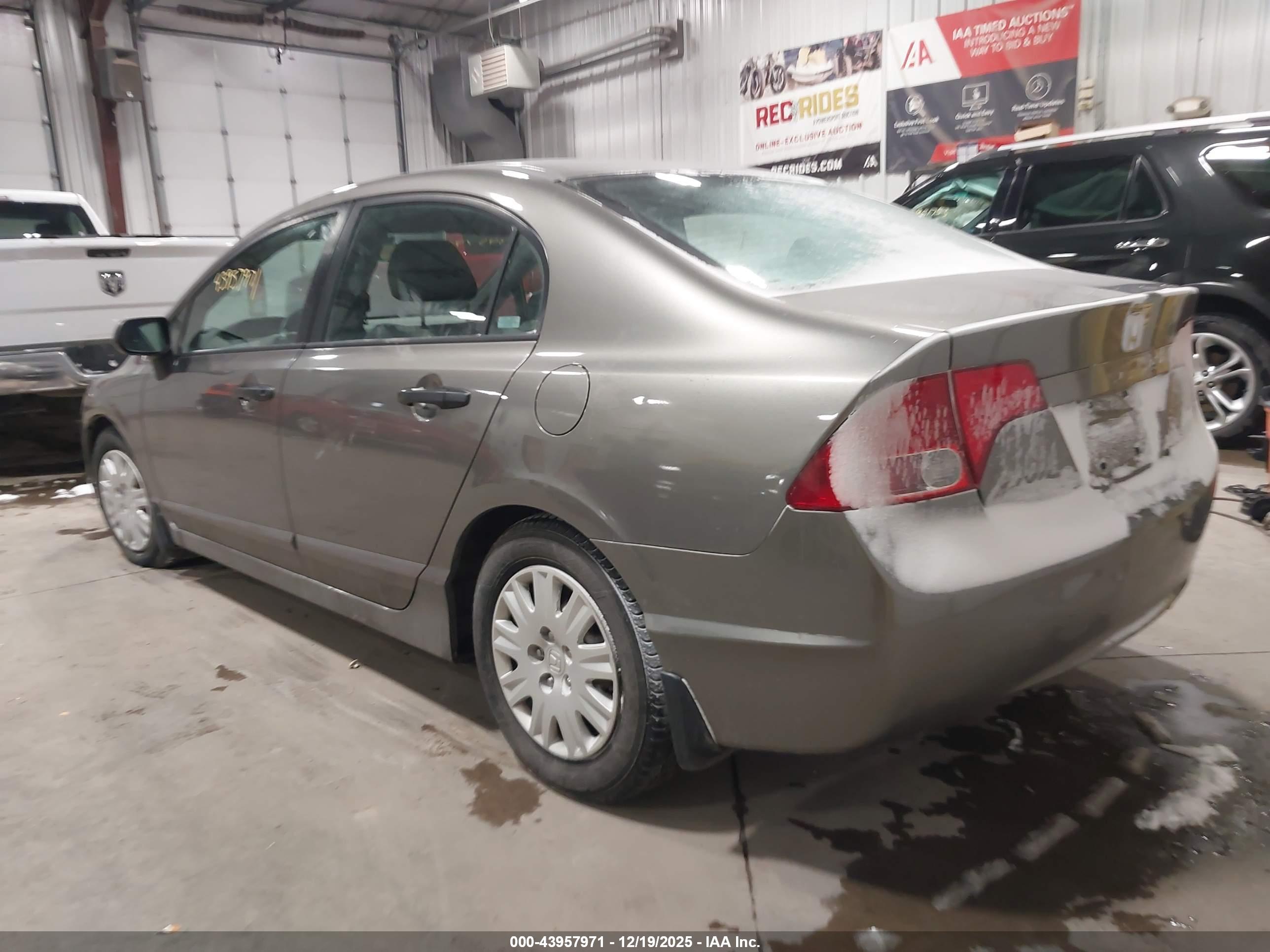 HONDA CIVIC image 3